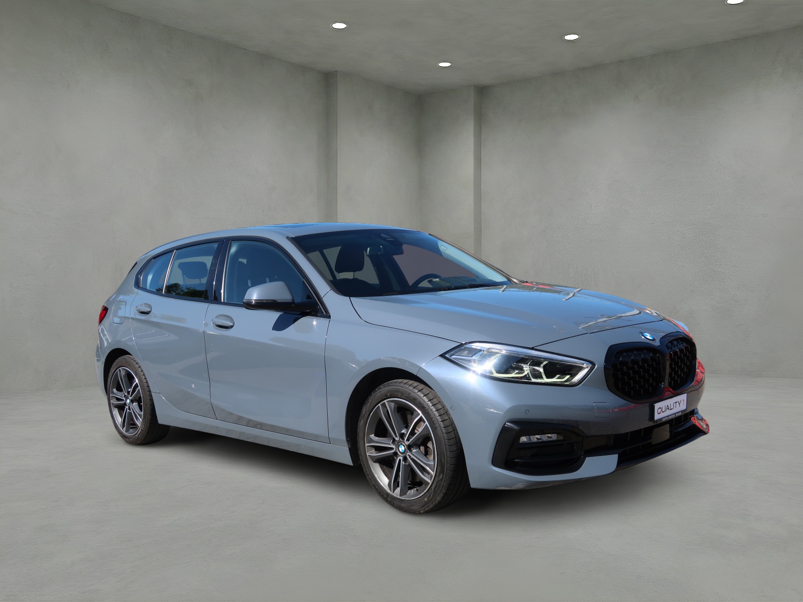 BMW 120d xDrive Steptronic Sport Line-showroom-element-2