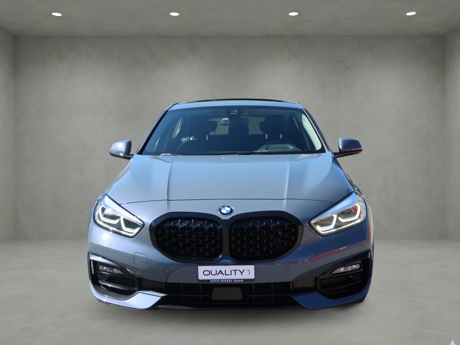 BMW 120d xDrive Steptronic Sport Line-showroom-element-1