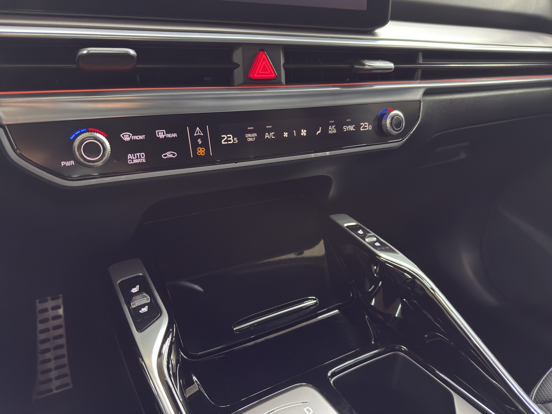 KIA Sorento 1.6 T-GDi PHEV 7P Style-image-13