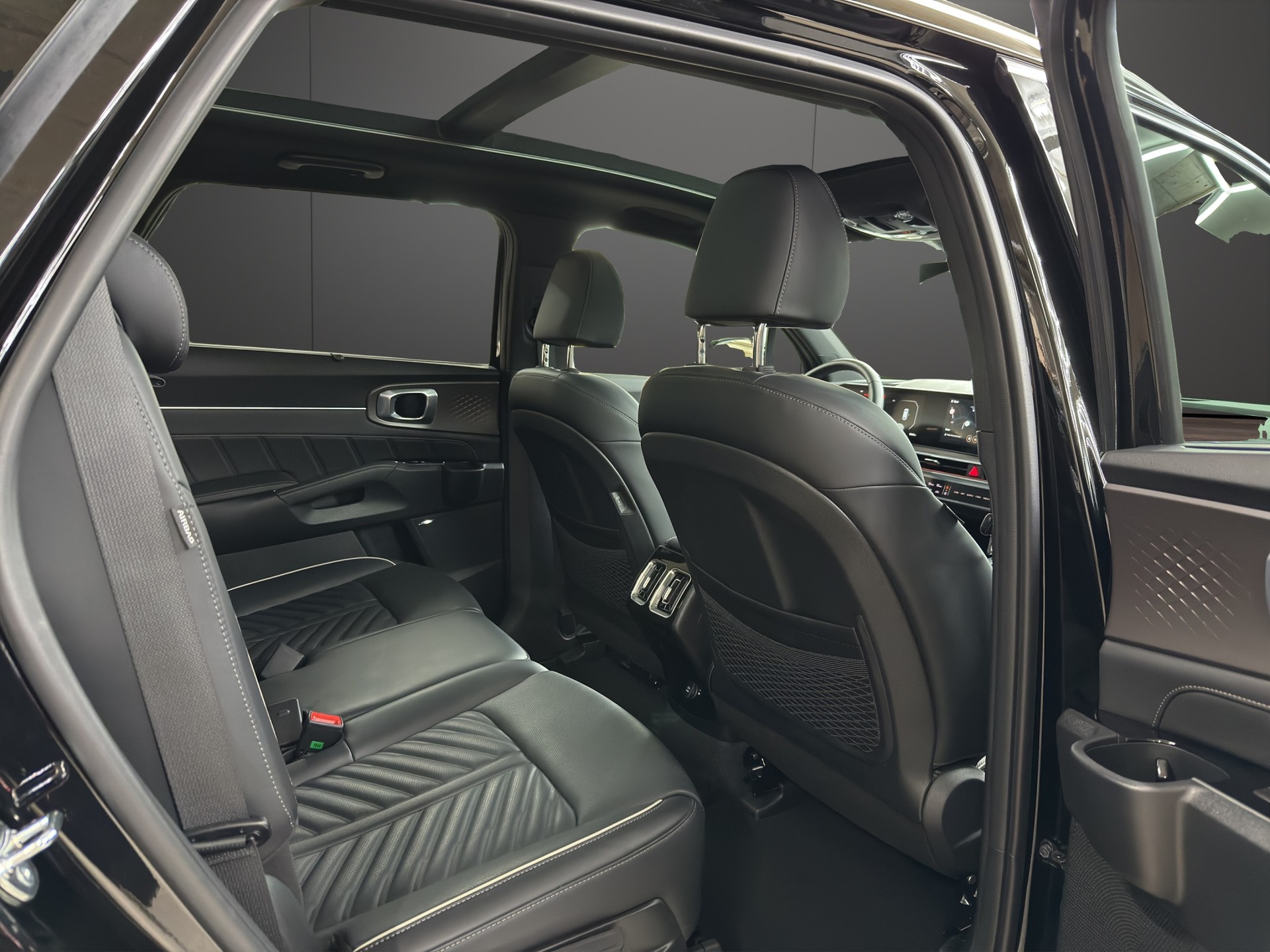 KIA Sorento 1.6 T-GDi PHEV 7P Style-image-8