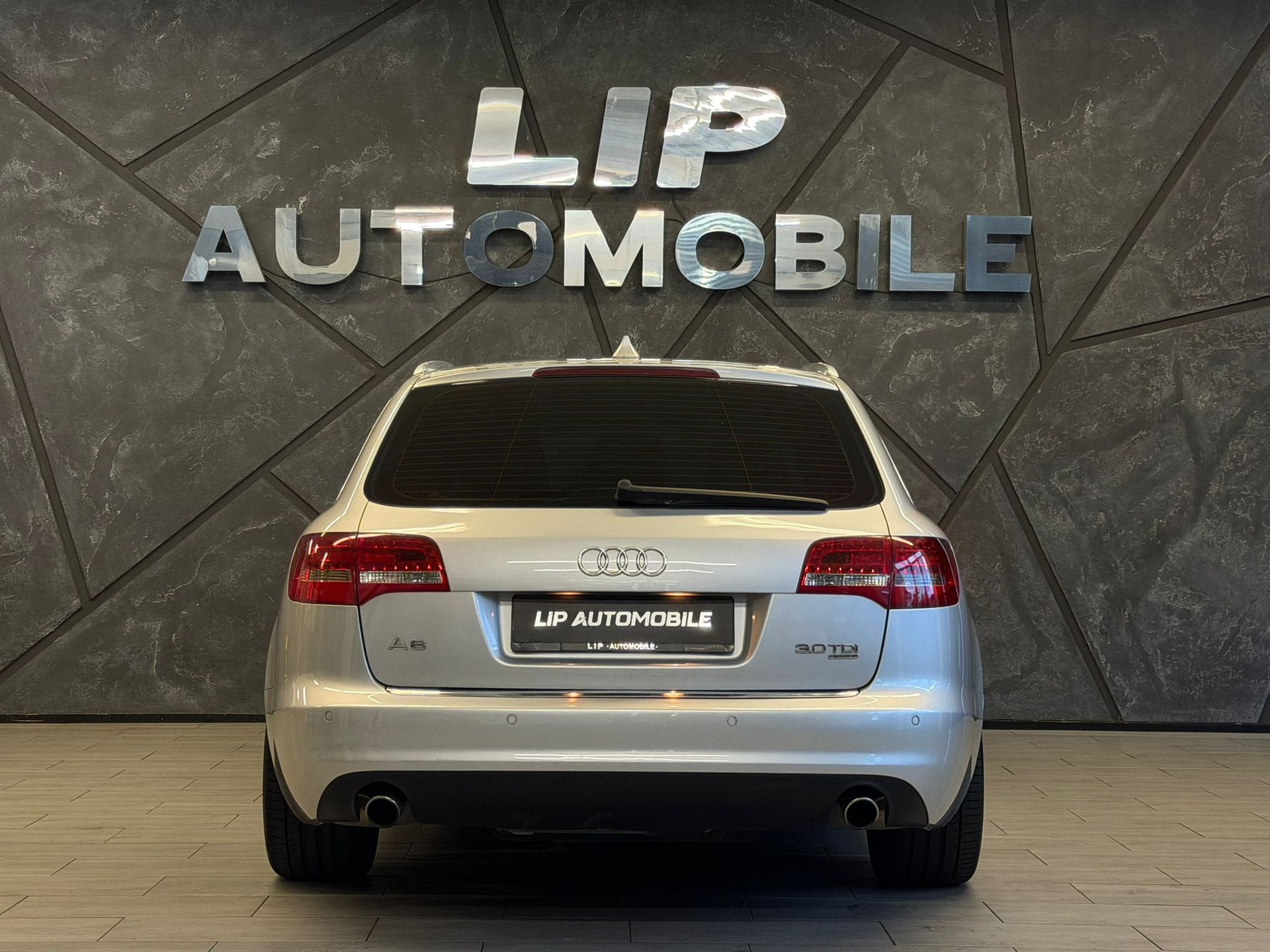 AUDI A6 Avant 3.0 V6 TDI quattro tiptronic-image-6