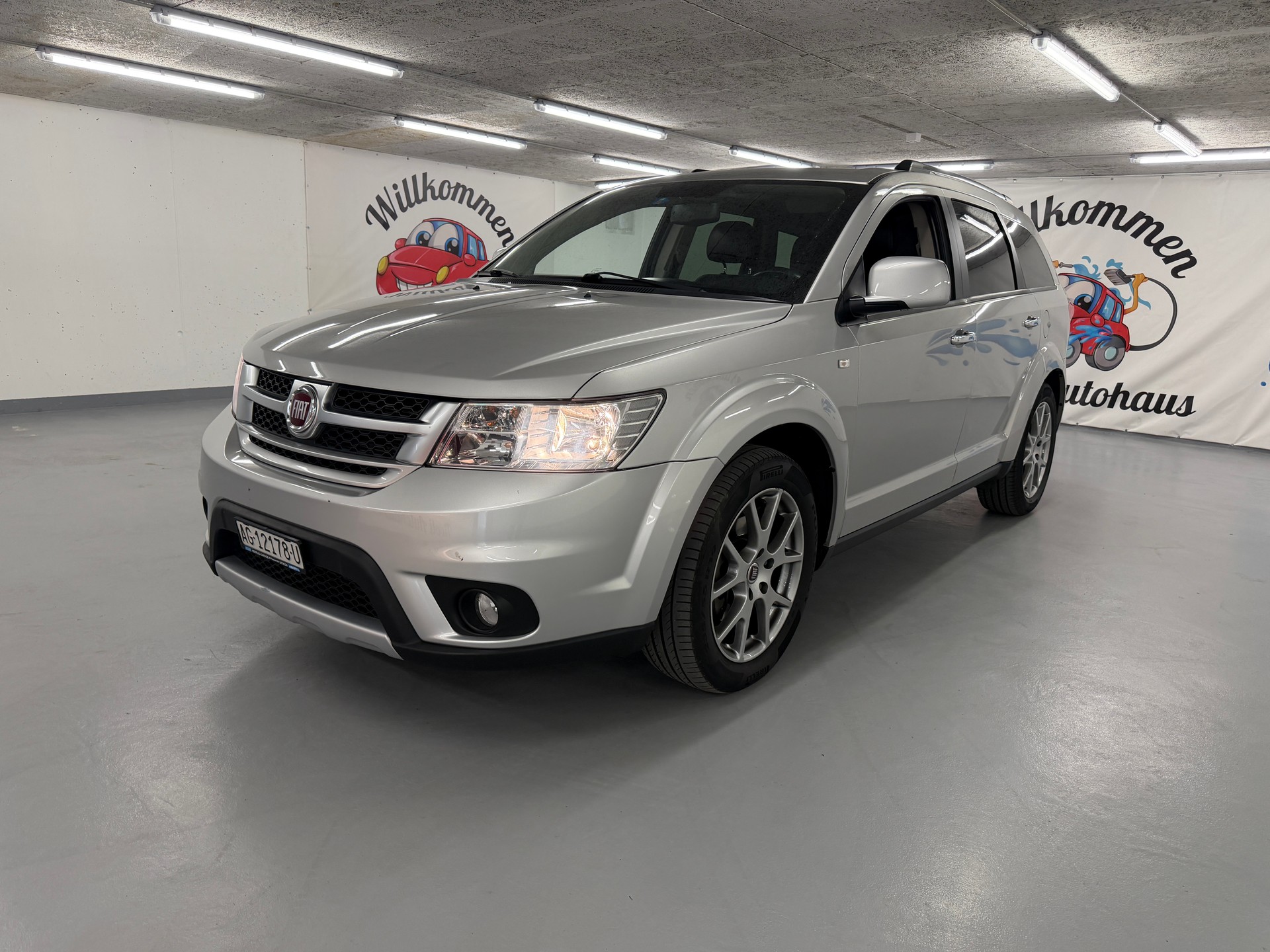 FIAT Freemont 2.0 MJ Park Avenue AWD Automat-image-0