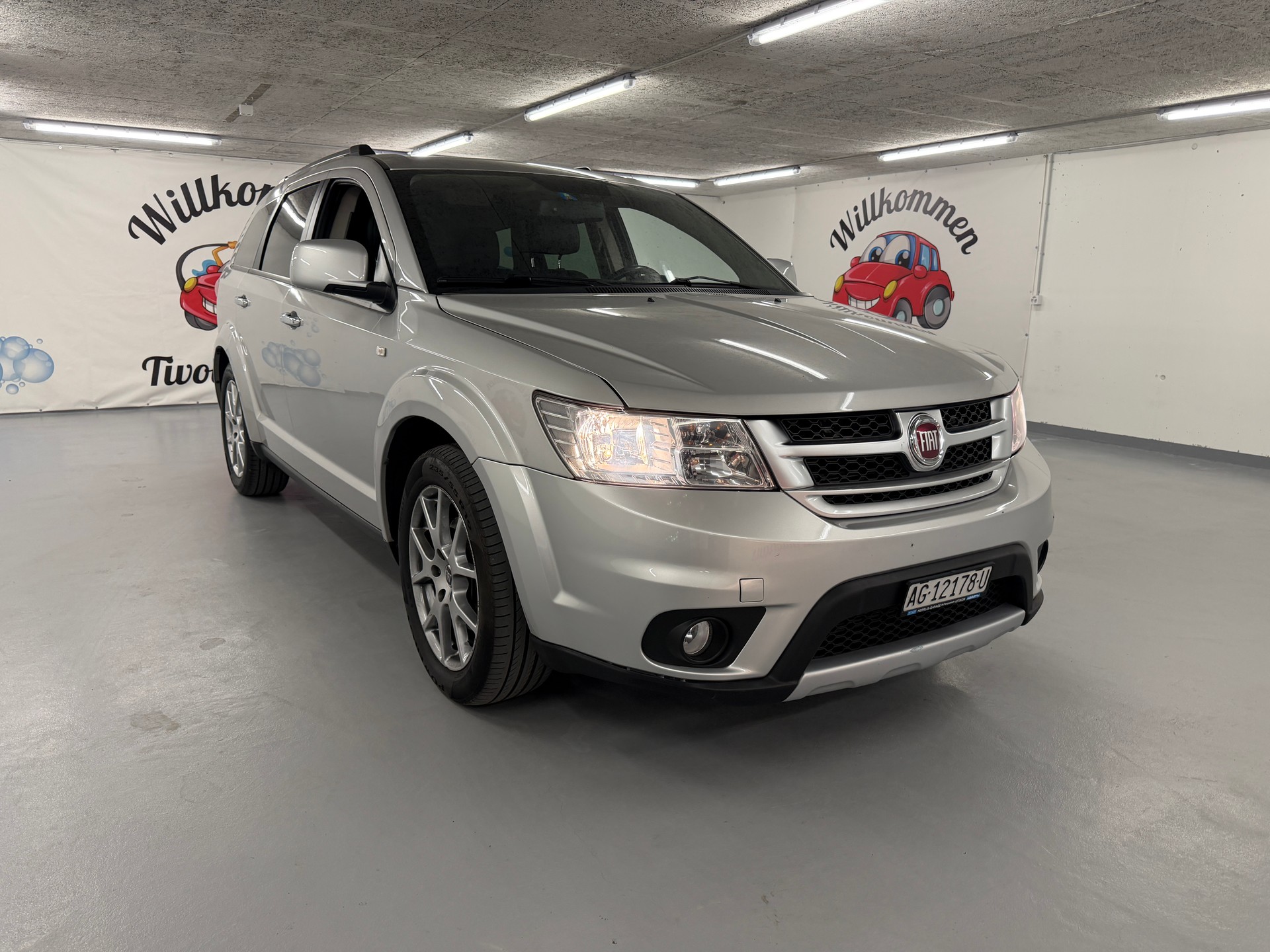 FIAT Freemont 2.0 MJ Park Avenue AWD Automat-image-1