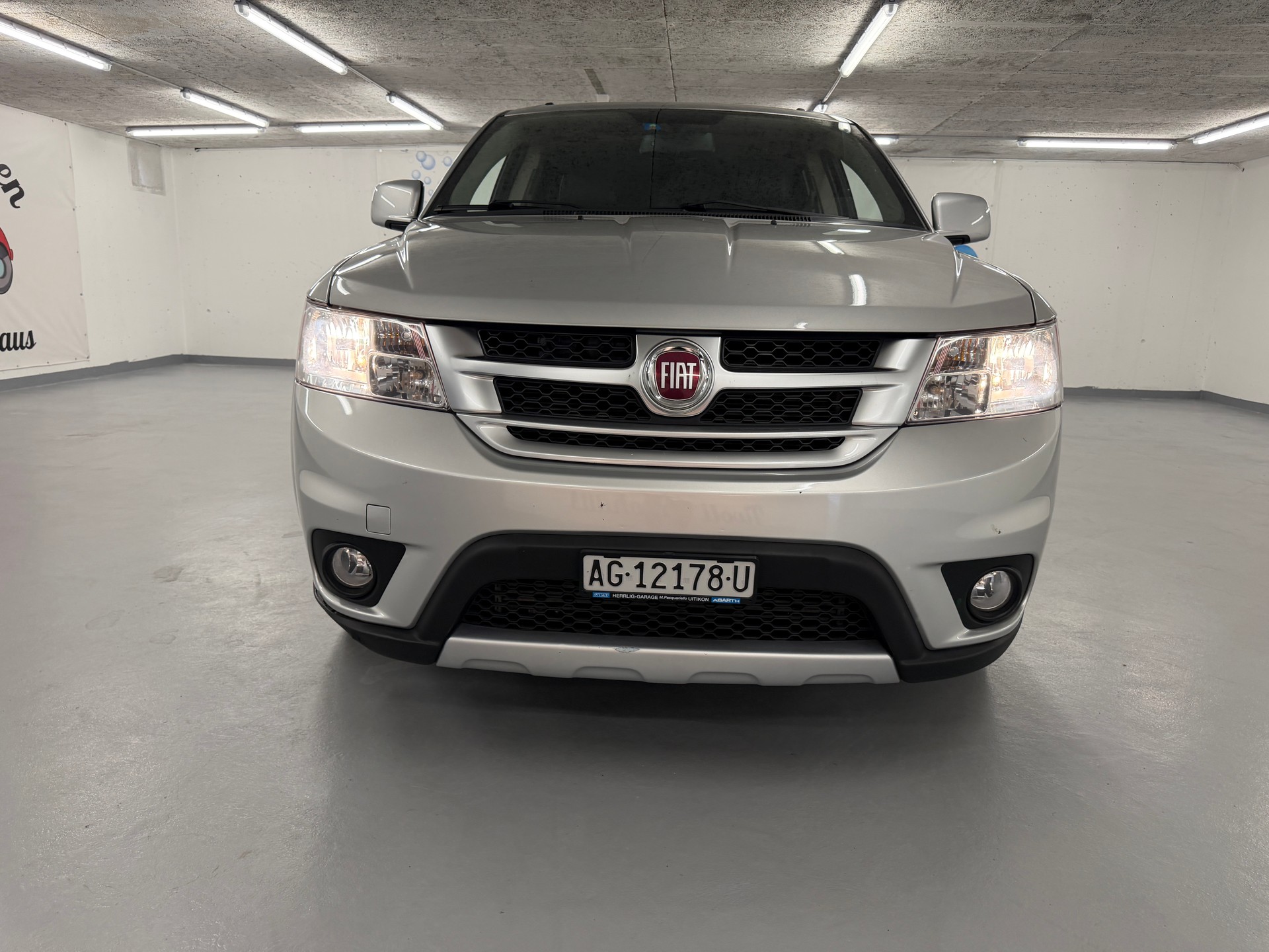 FIAT Freemont 2.0 MJ Park Avenue AWD Automat-image-2