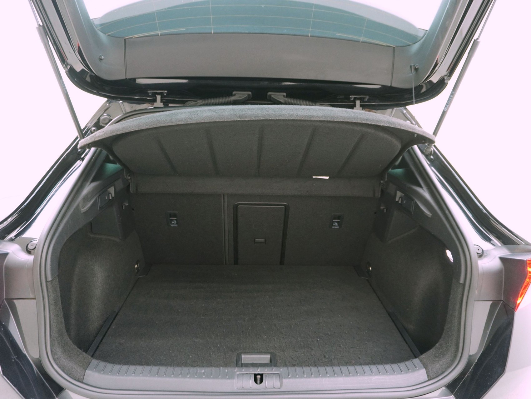 CUPRA Formentor 1.5 TSI DSG-image-13