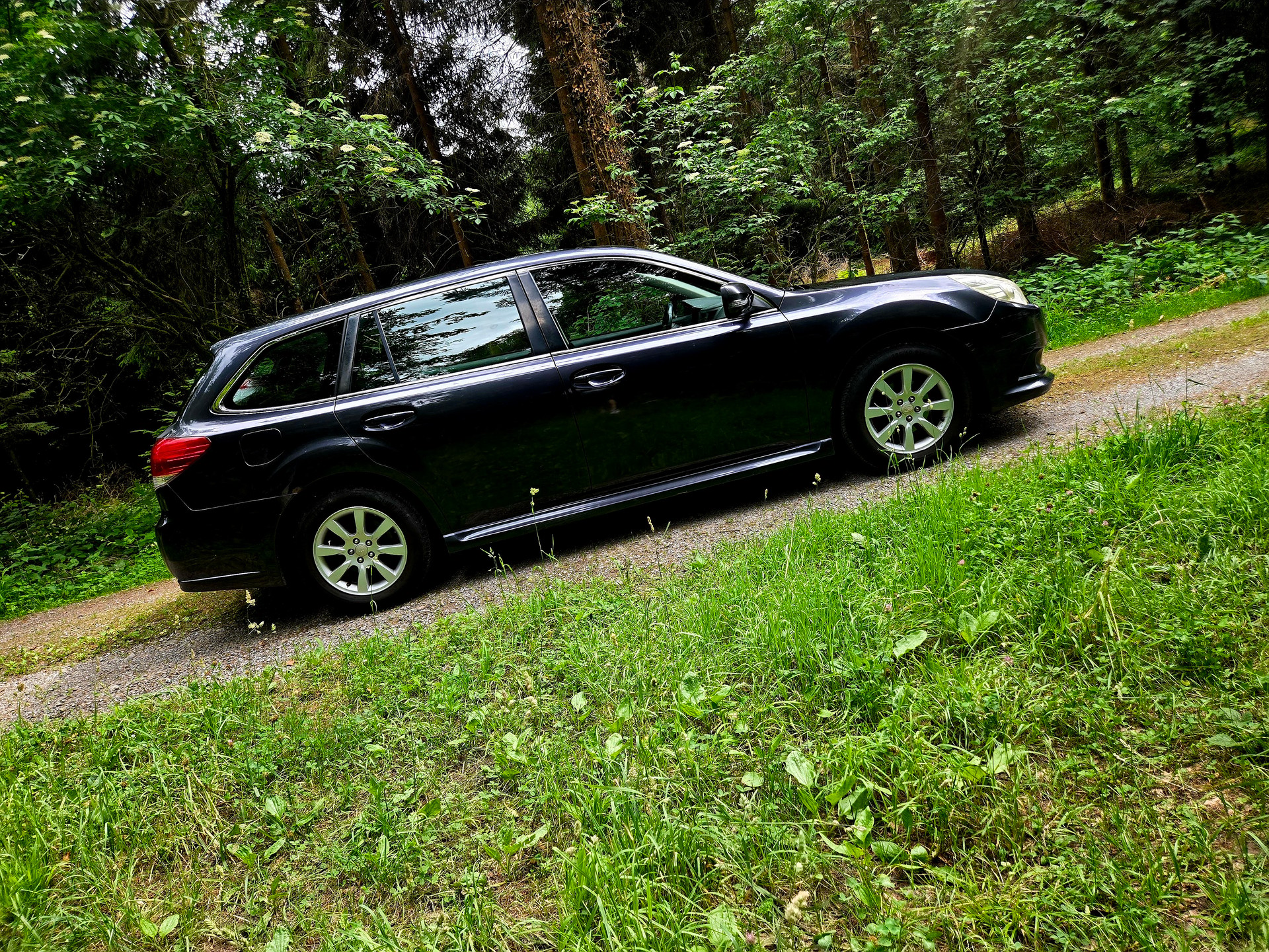 SUBARU Legacy 2.0i Limited AWD Lineartronic-image-7