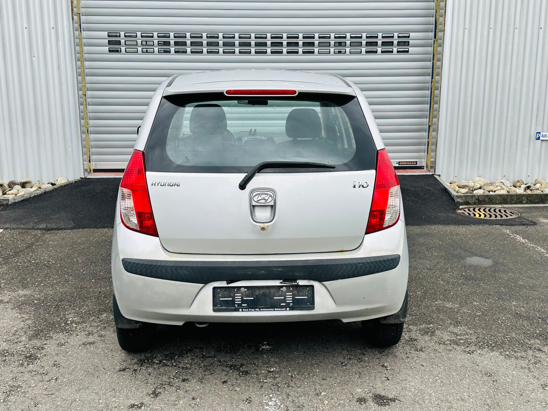 HYUNDAI i10 1.1 Style Automatic-image-8