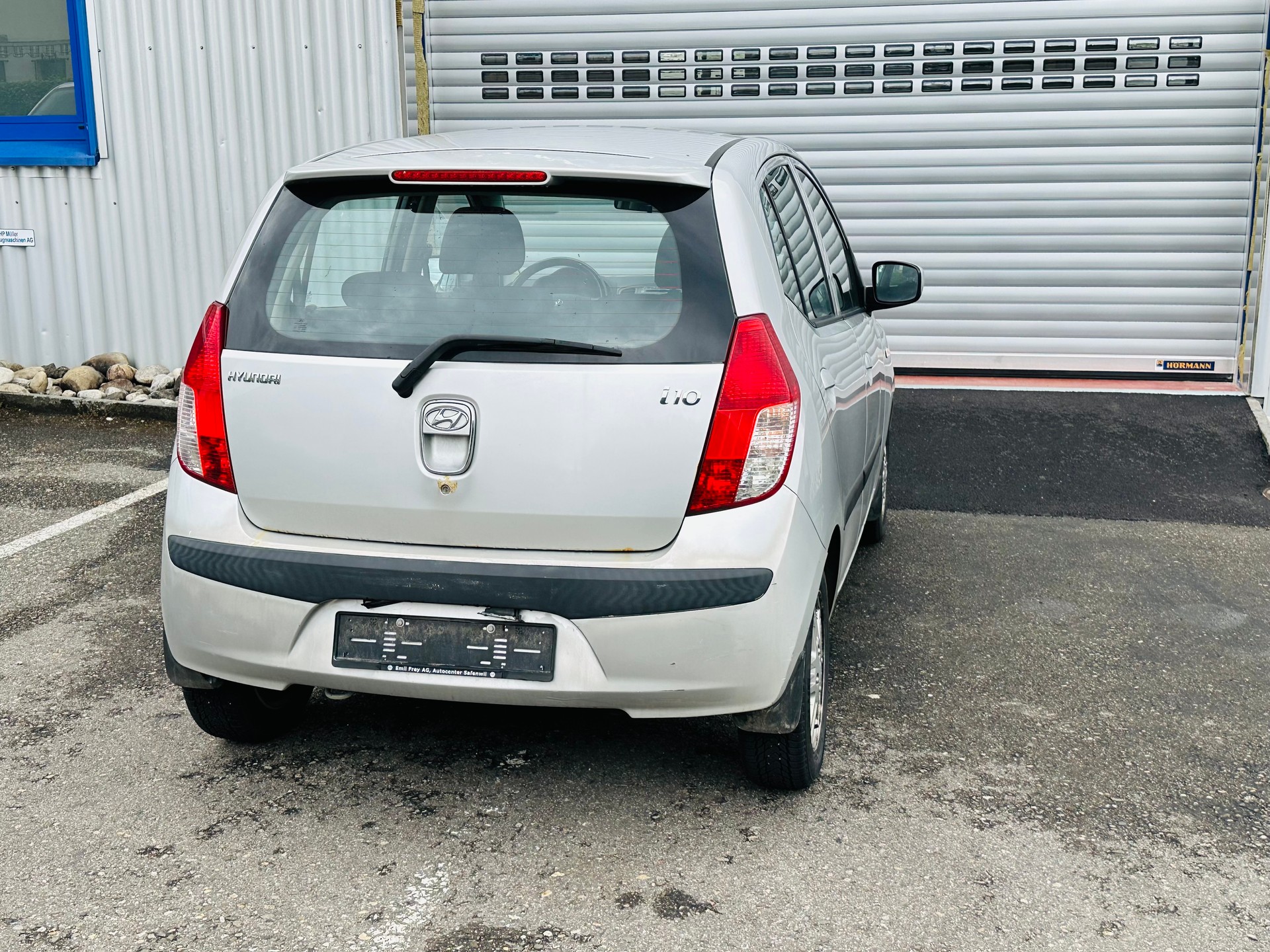 HYUNDAI i10 1.1 Style Automatic-image-7