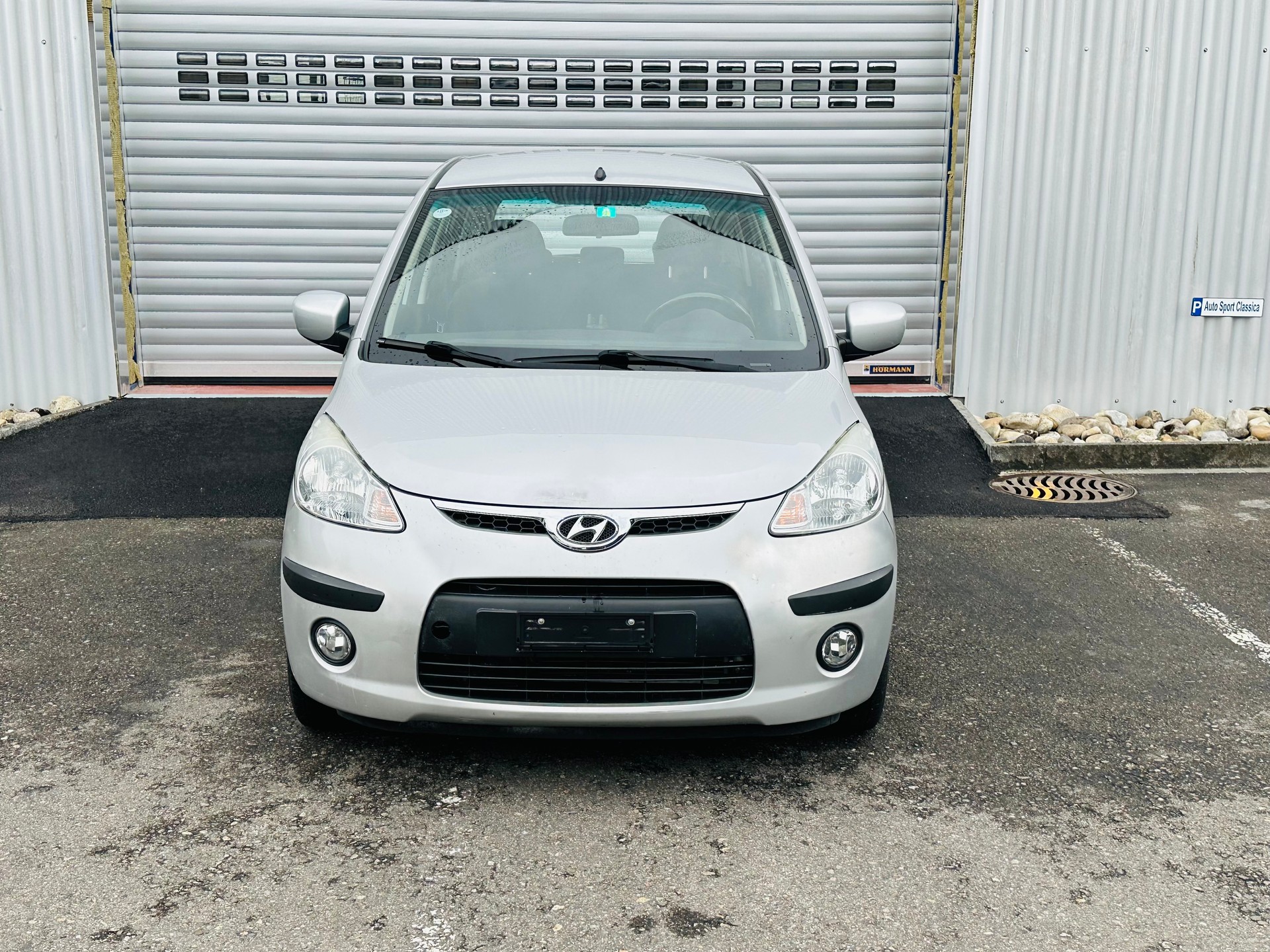 HYUNDAI i10 1.1 Style Automatic-image-4