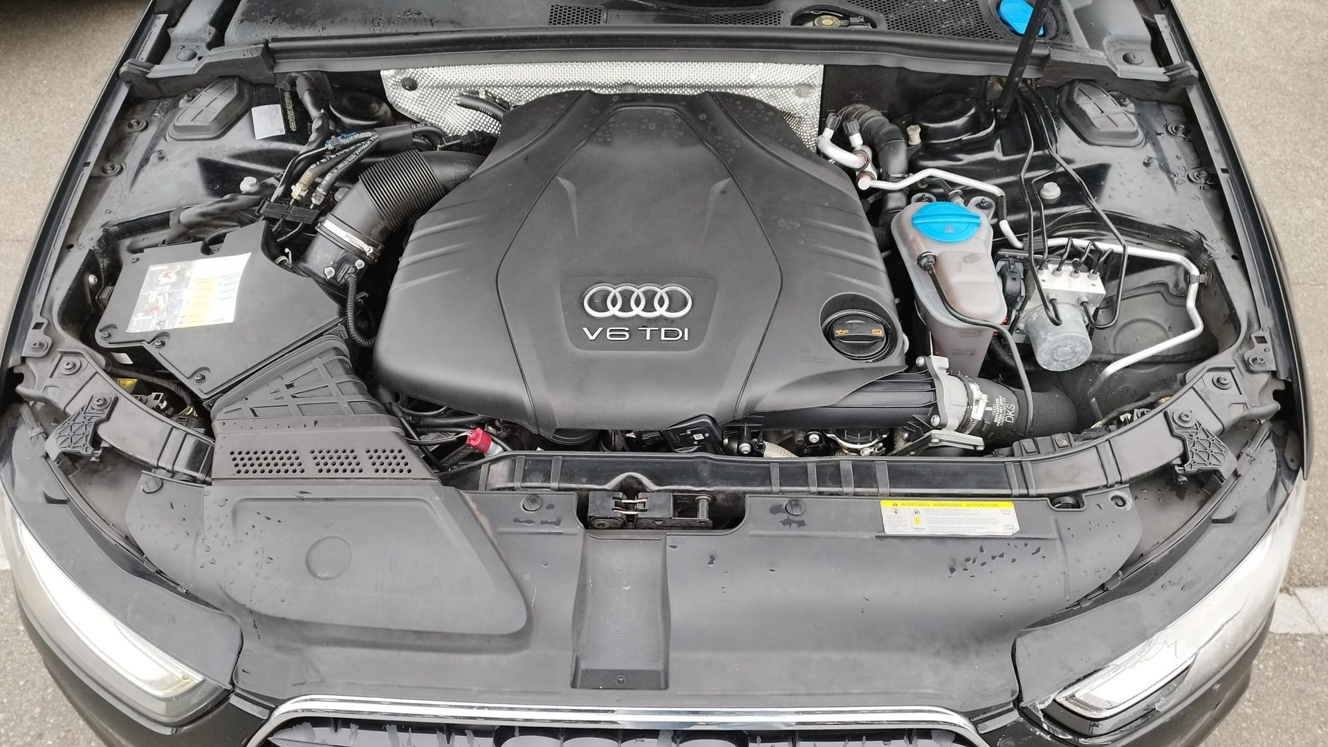 AUDI A4 Avant 3.0 TDI quattro-image-11