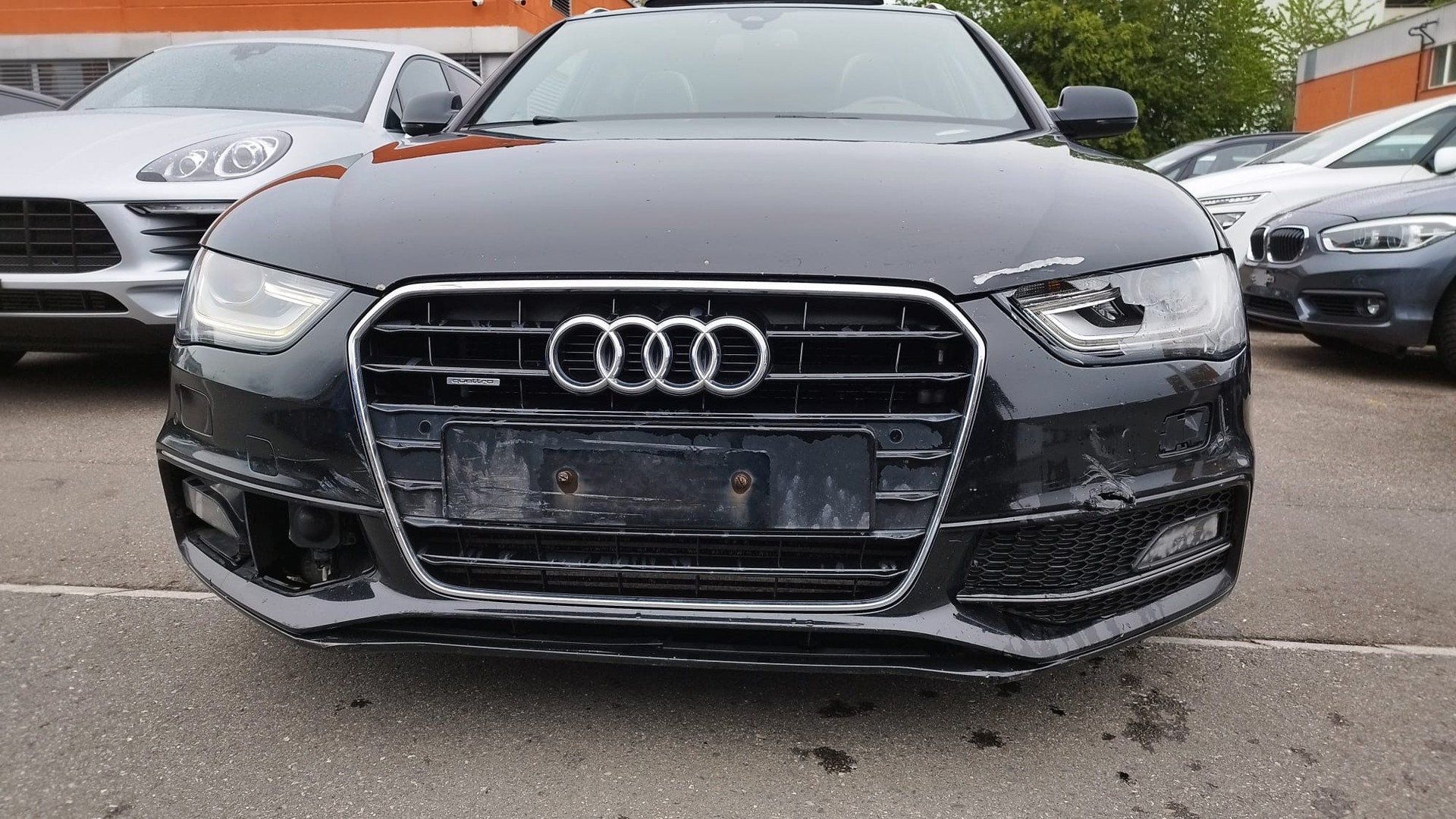 AUDI A4 Avant 3.0 TDI quattro-image-10