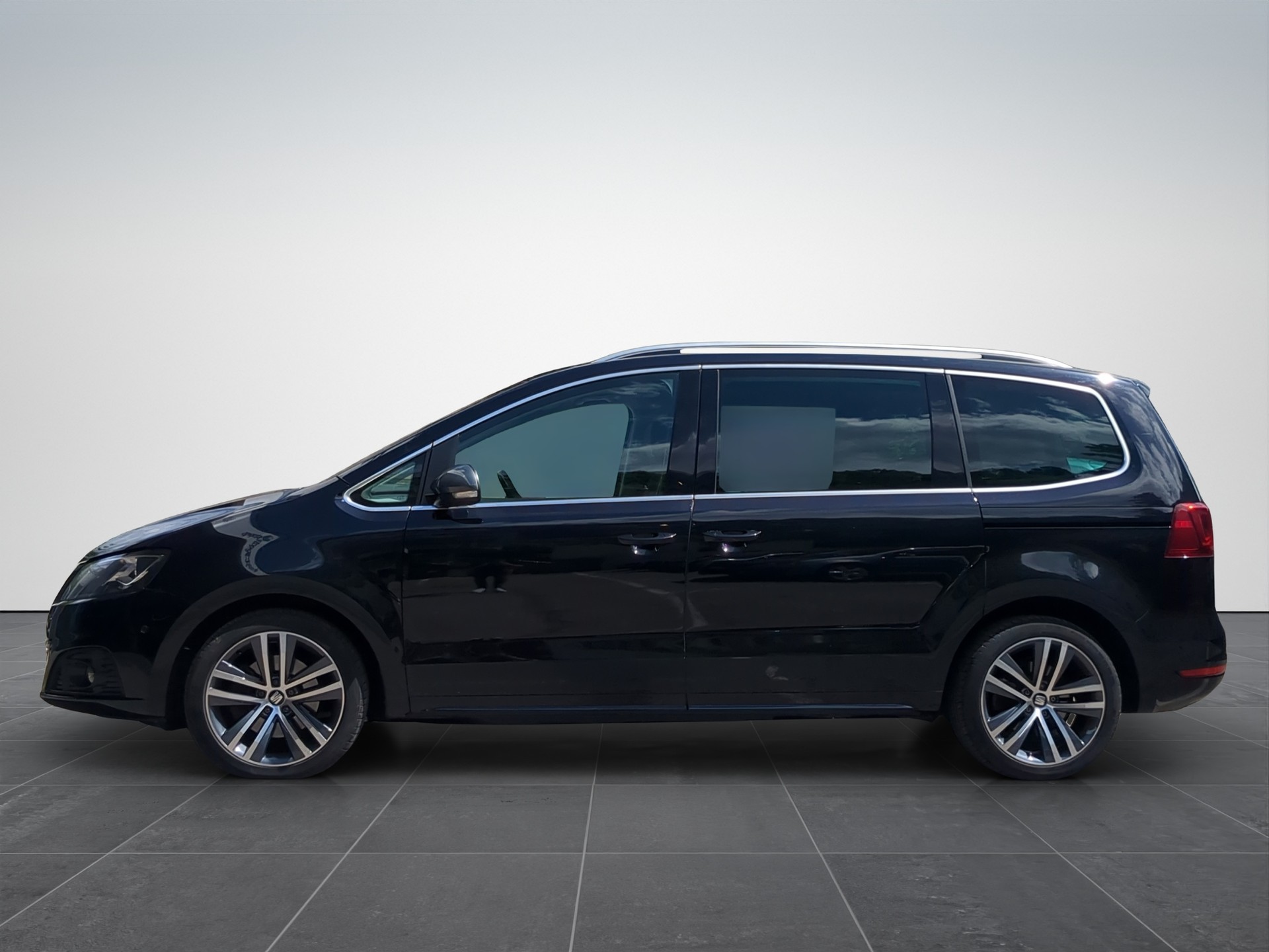 SEAT Alhambra 2.0 TDI FR Line-image-1