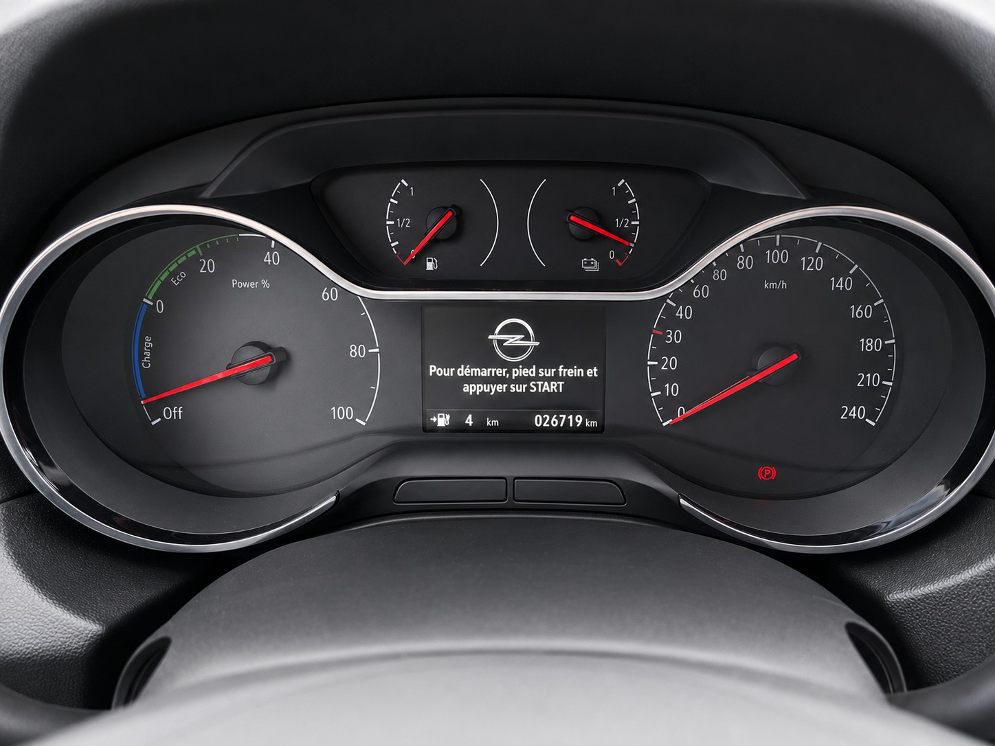 OPEL Grandland X 1.6 Hybrid4 Excellence Automatik-image-13