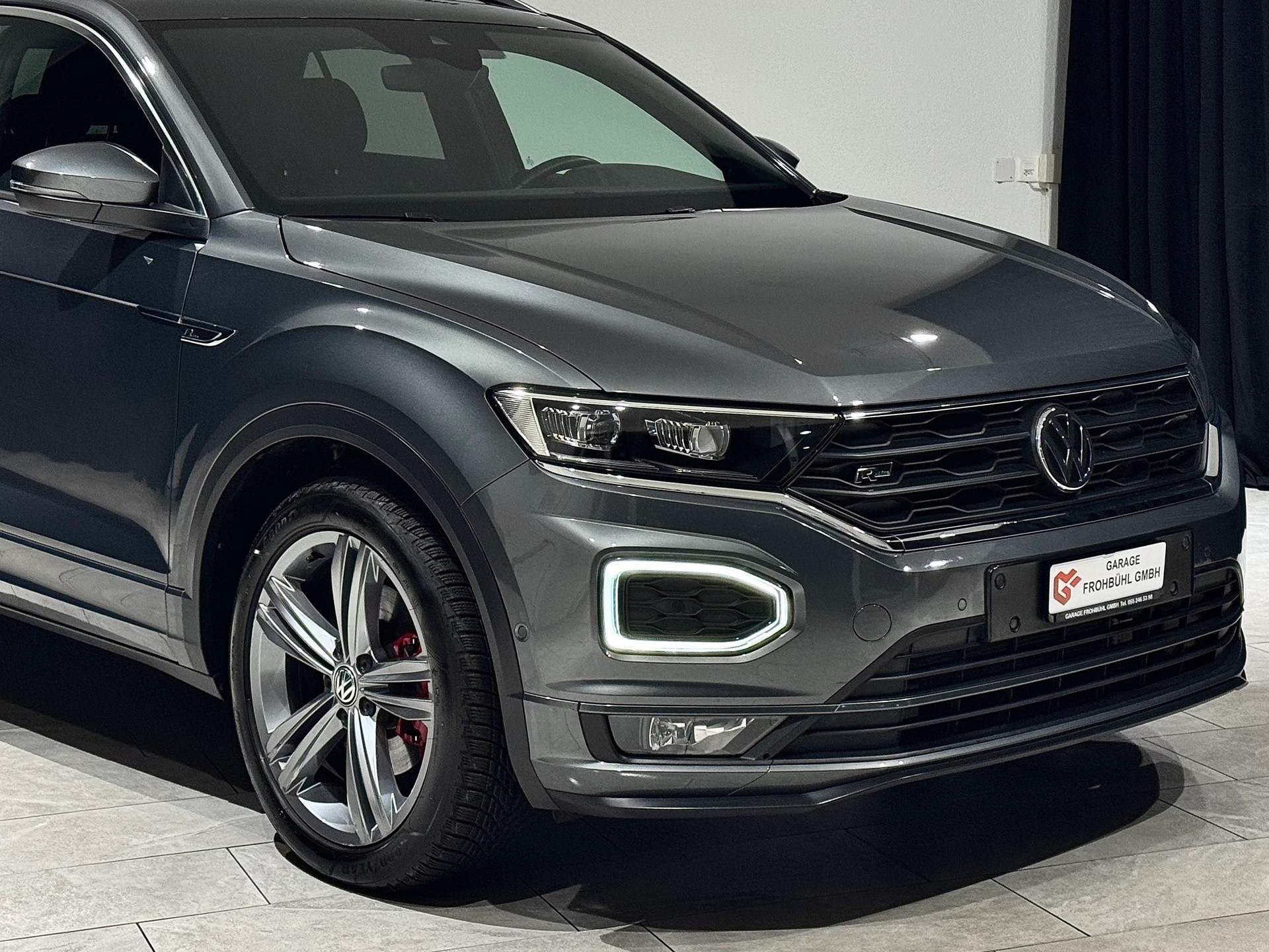 VW VW T-Roc 2.0 TSI R-Line Sport DSG 4Motion | 1.Hand | CH |-image-17