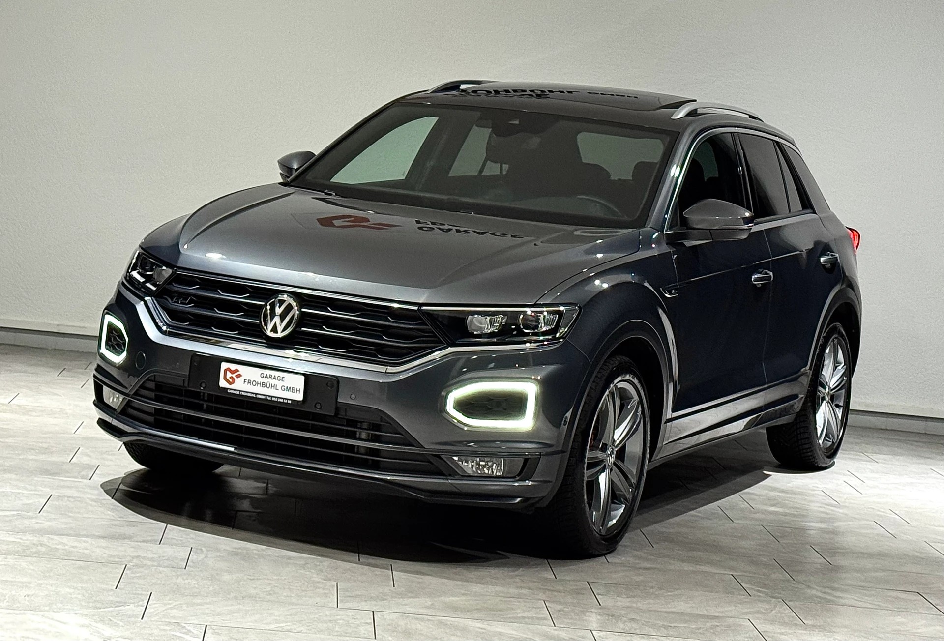 VW VW T-Roc 2.0 TSI R-Line Sport DSG 4Motion | 1.Hand | CH |-image-0