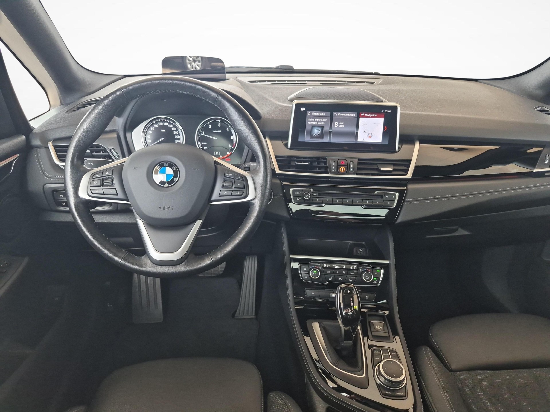 BMW 218d xDrive Active Tourer / Jetzt mit attraktivem 1.9% Leasing!-image-8