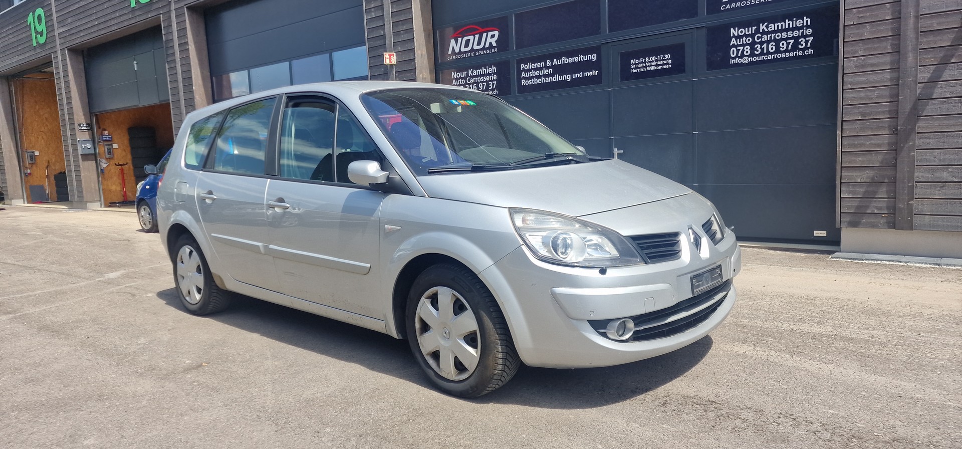 RENAULT Grand Scénic 2.0 16V Turbo Privilège-image-1