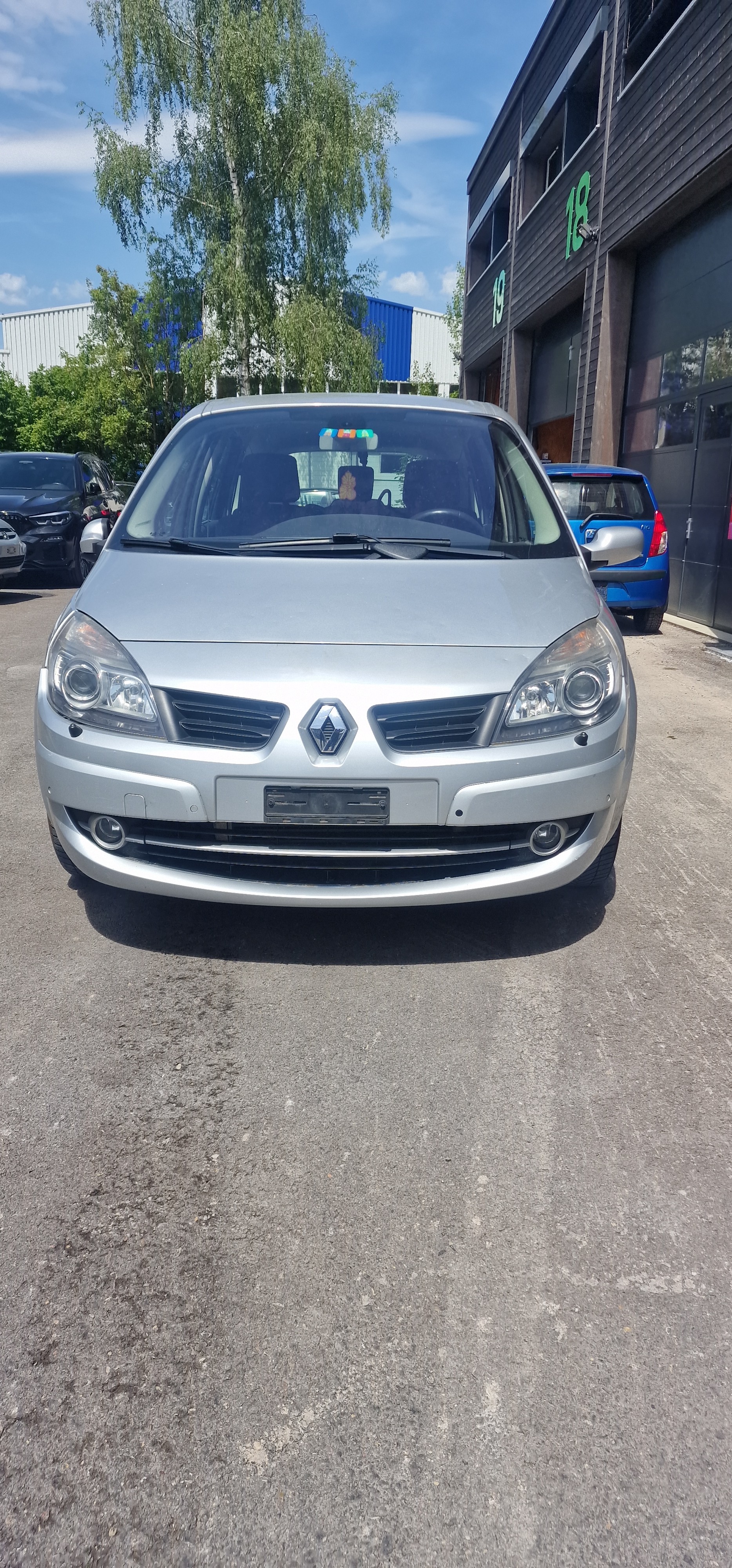 RENAULT Grand Scénic 2.0 16V Turbo Privilège-image-0