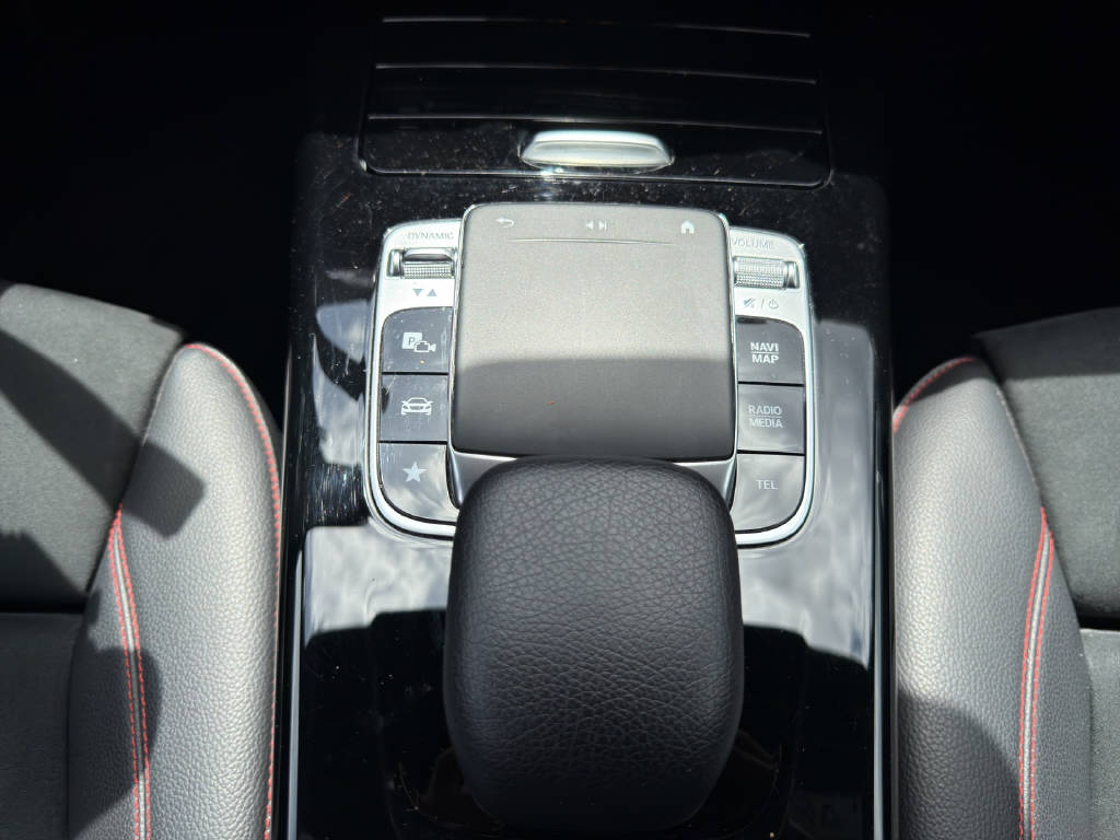 MERCEDES-BENZ CLA 250 AMG Line 4matic Shooting Brake-image-10