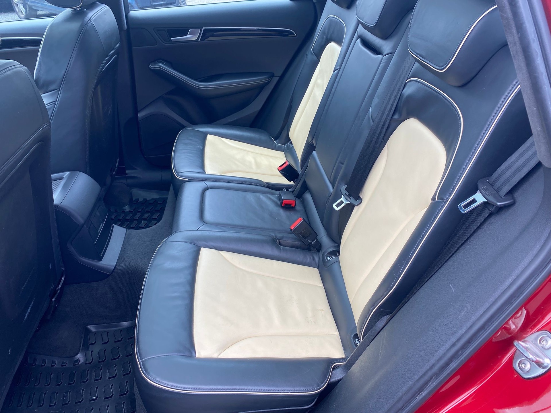 AUDI Q5 3.0 TDI quattro S-tronic-image-7