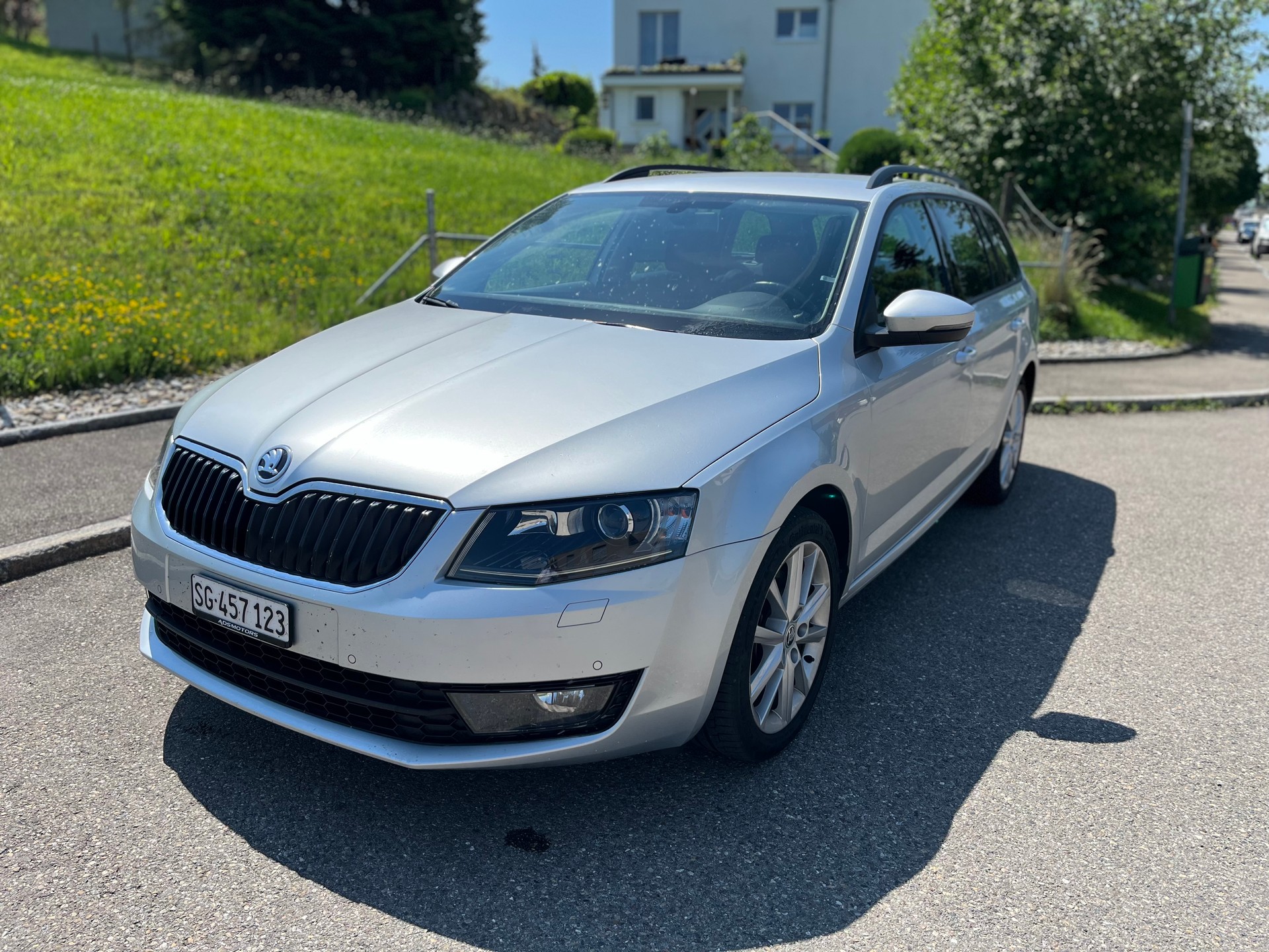 SKODA 2.0 TDI 184 Ambition 4x4 DSG-image-2