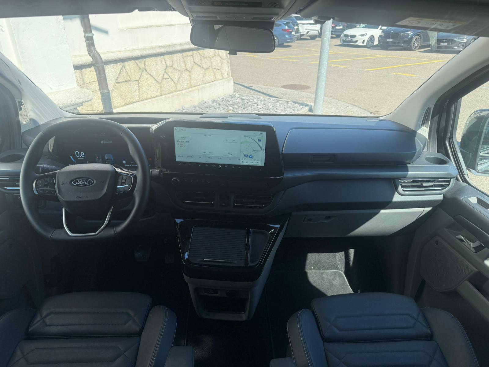 FORD Tourneo Bus 320 L1H1 TitaniumX Automat-image-12