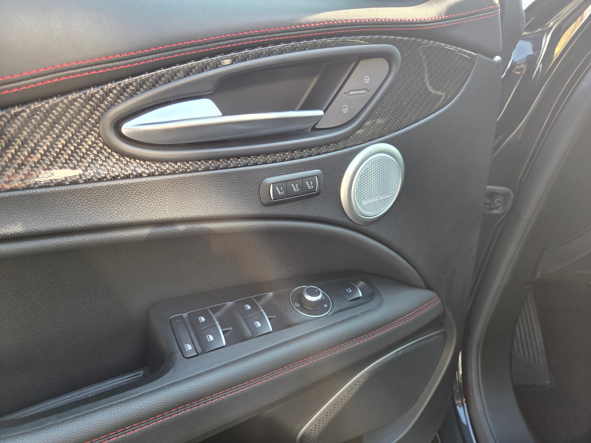 ALFA ROMEO Stelvio 2.0 Estrema Q4-image-14