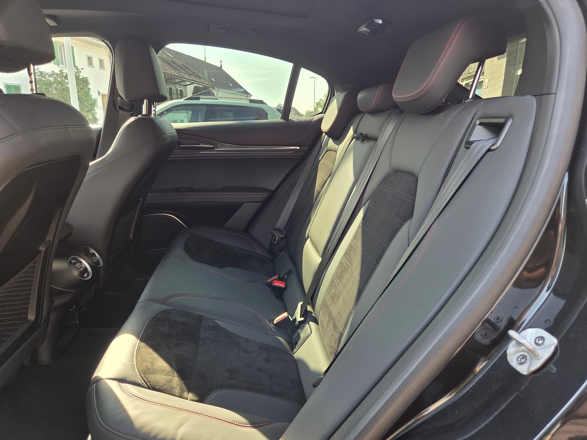 ALFA ROMEO Stelvio 2.0 Estrema Q4-image-9