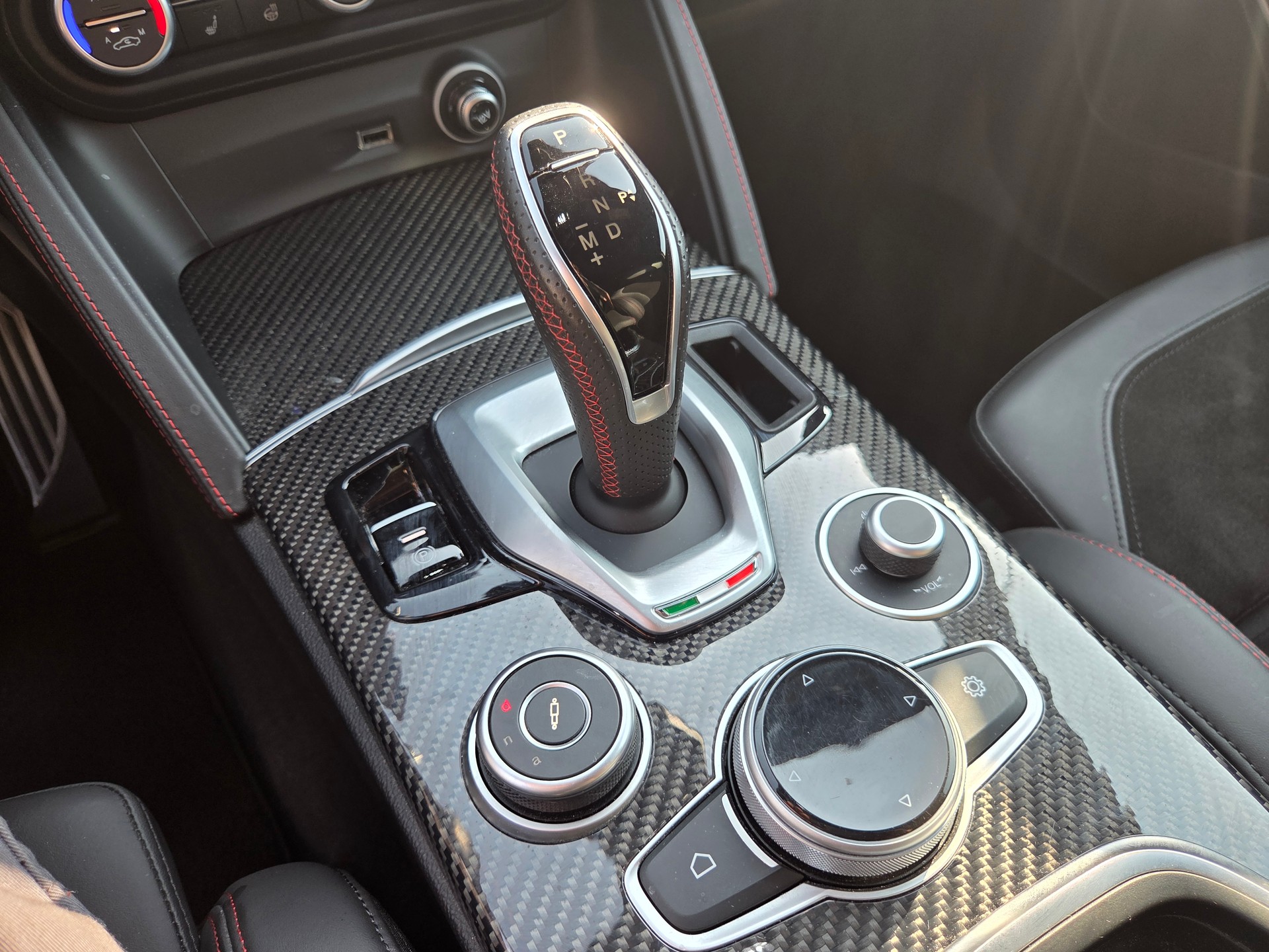 ALFA ROMEO Stelvio 2.0 Estrema Q4-image-15