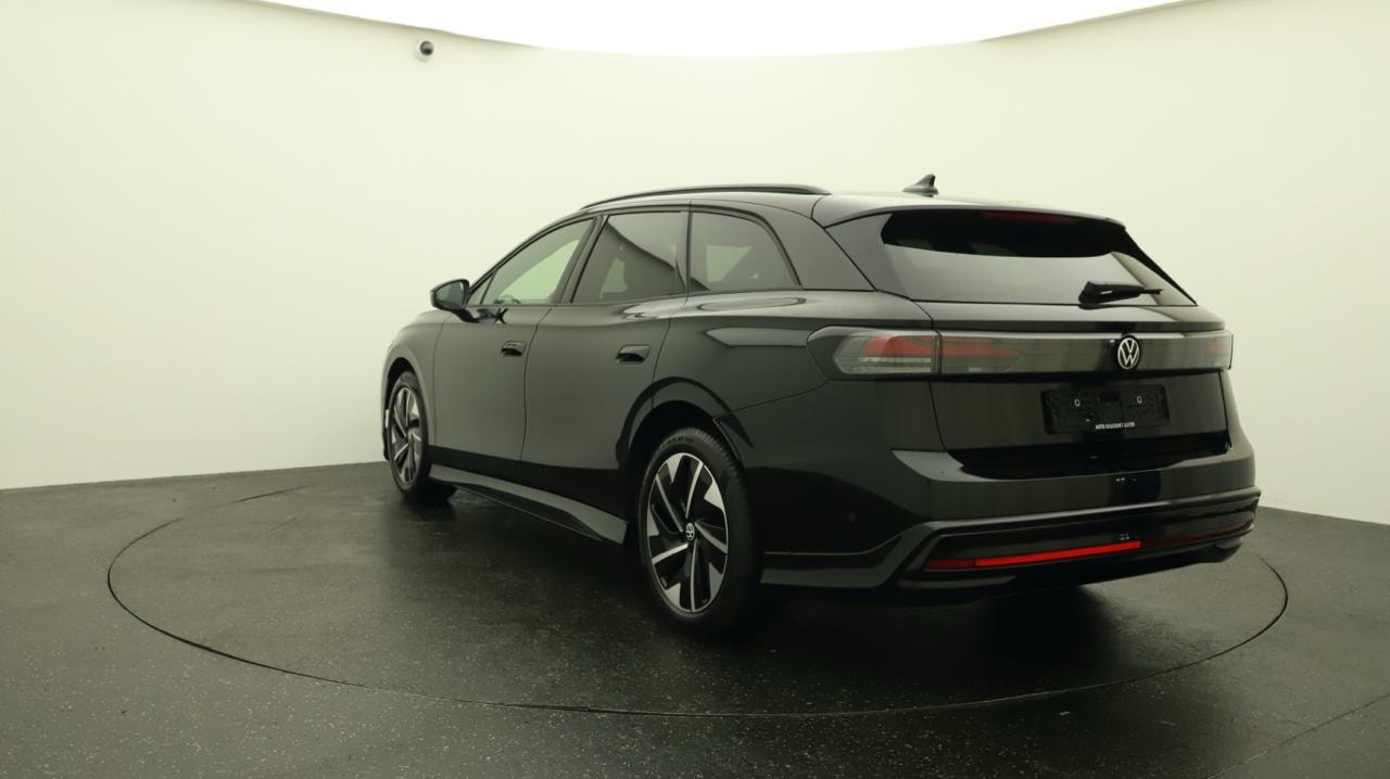 VW ID.7 Tourer Pro 77 kWh Pro-image-3