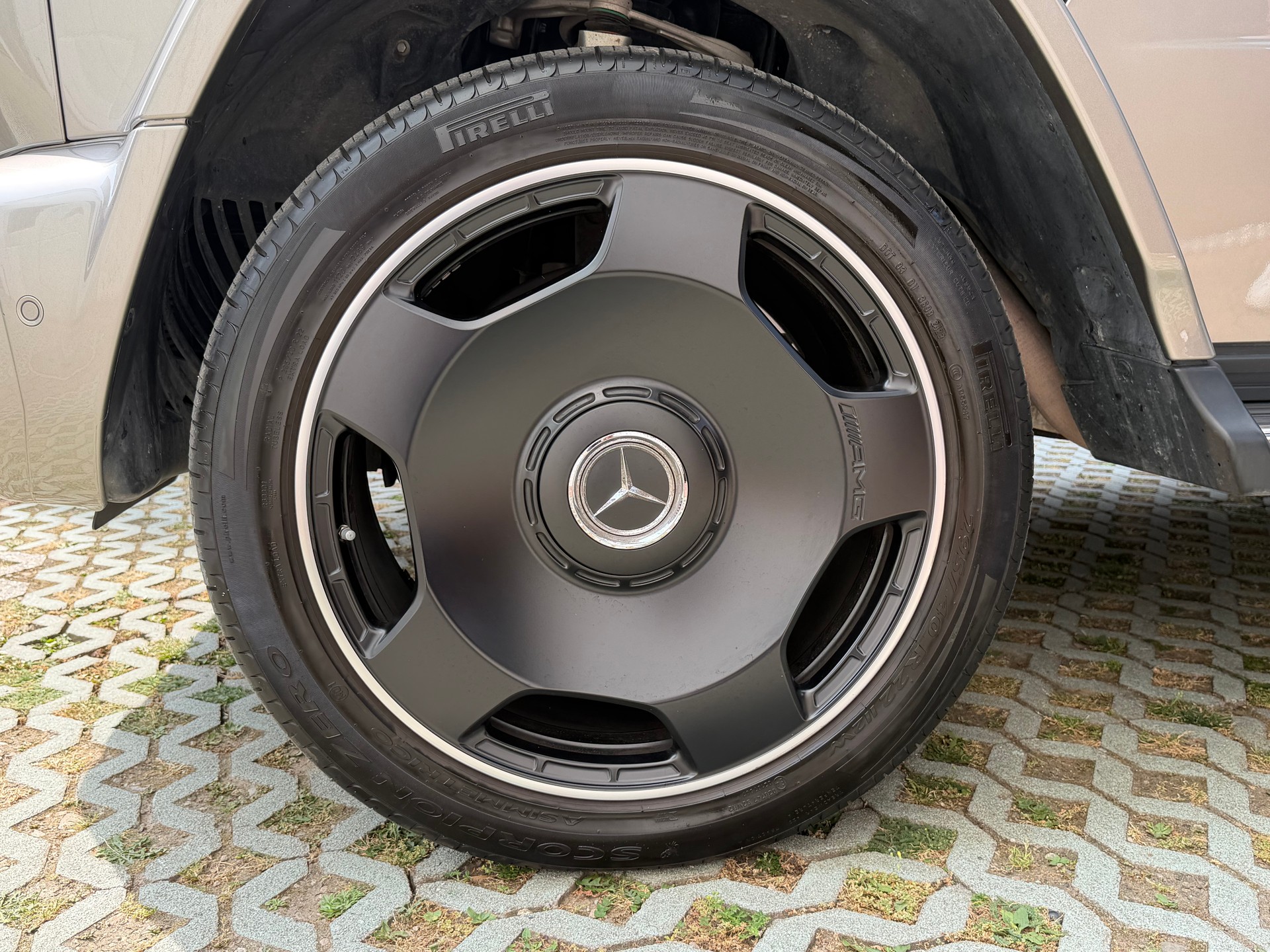 MERCEDES-BENZ G 63 AMG Speedshift Plus G-Tronic-image-7