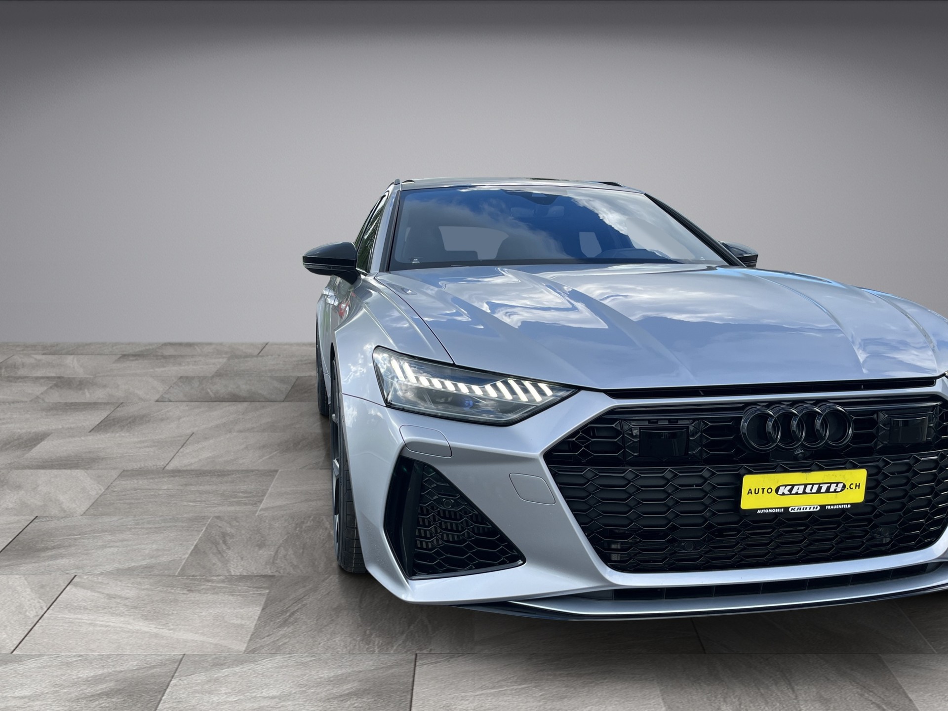 AUDI RS6 Avant 4.0 TFSI V8 Performance quattro*Panodach, B&O Adv (3D) Sound, AHK, KW Fahrwerk, (5-Jahre Garantie)-image-17