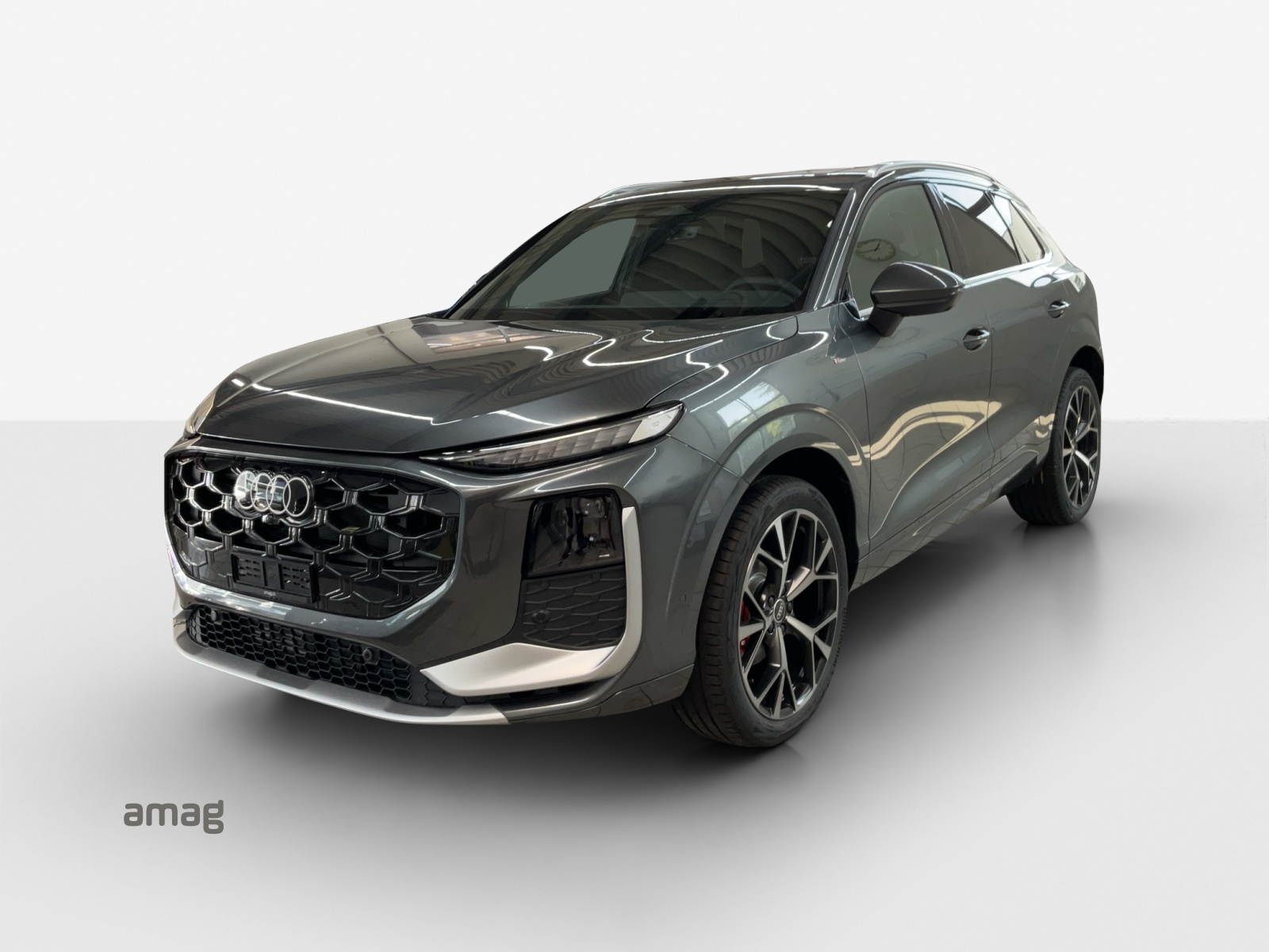 AUDI Q3 SUV 110 kW TFSI S tronic-image-0
