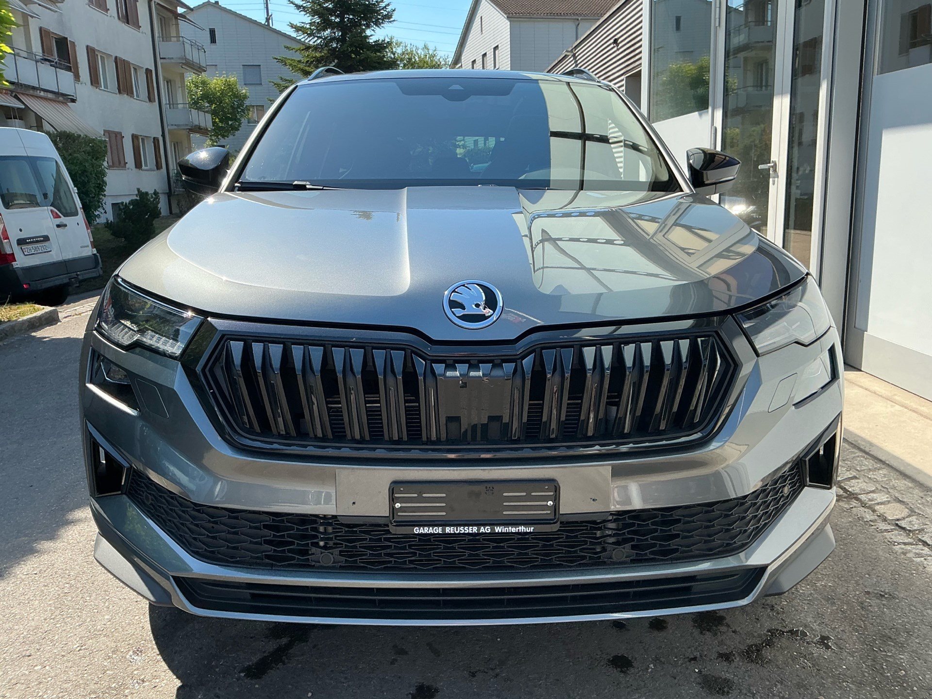 SKODA Karoq Sportline 4x4 *** PANORAMADACH ***-showroom-element-1