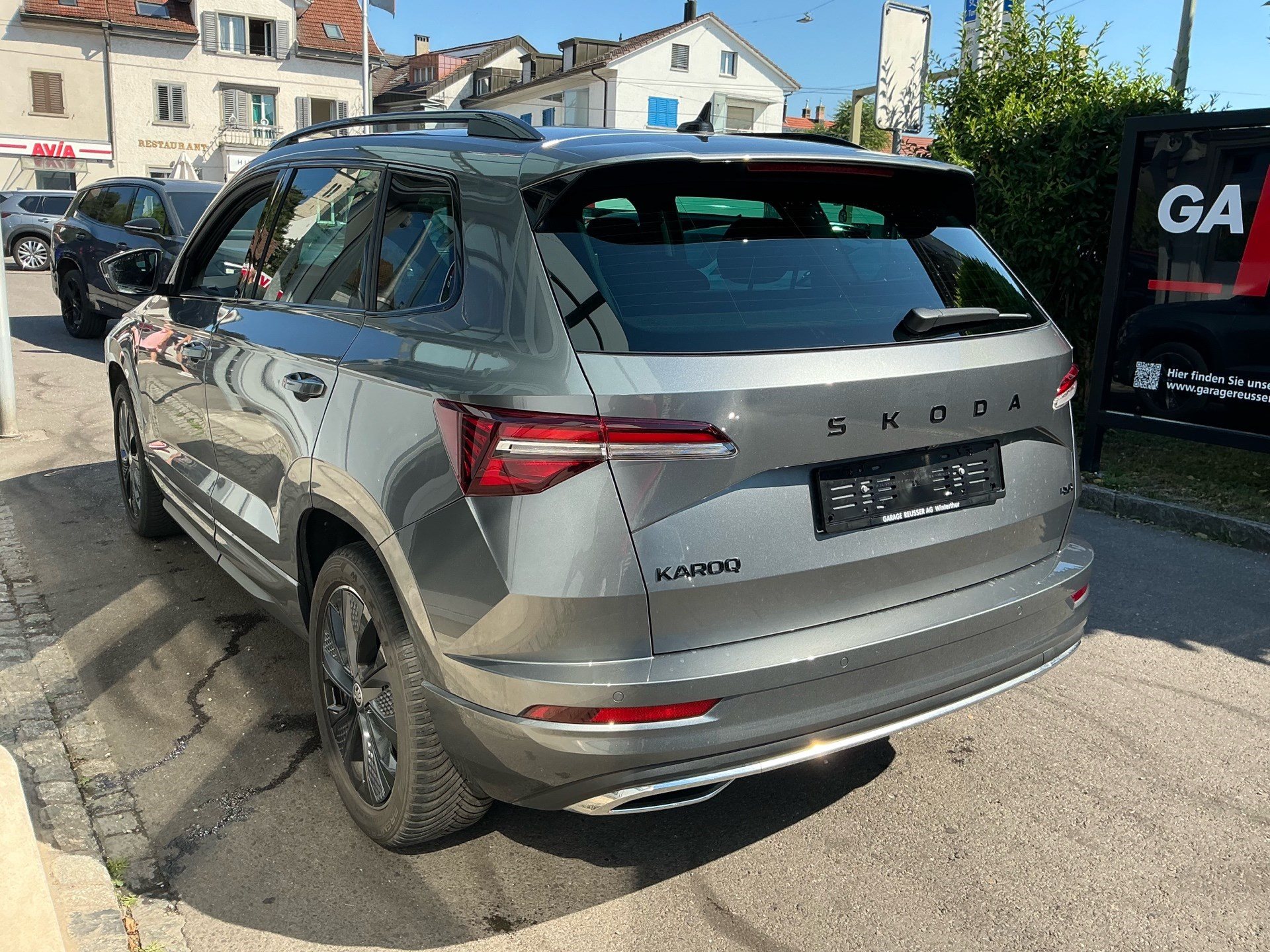 SKODA Karoq Sportline 4x4 *** PANORAMADACH ***-image-5