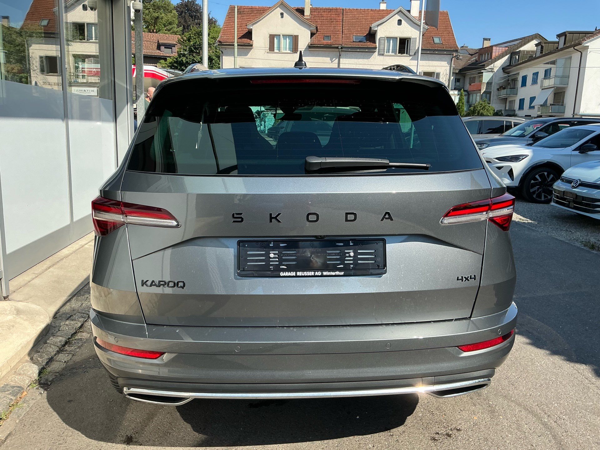 SKODA Karoq Sportline 4x4 *** PANORAMADACH ***-image-4