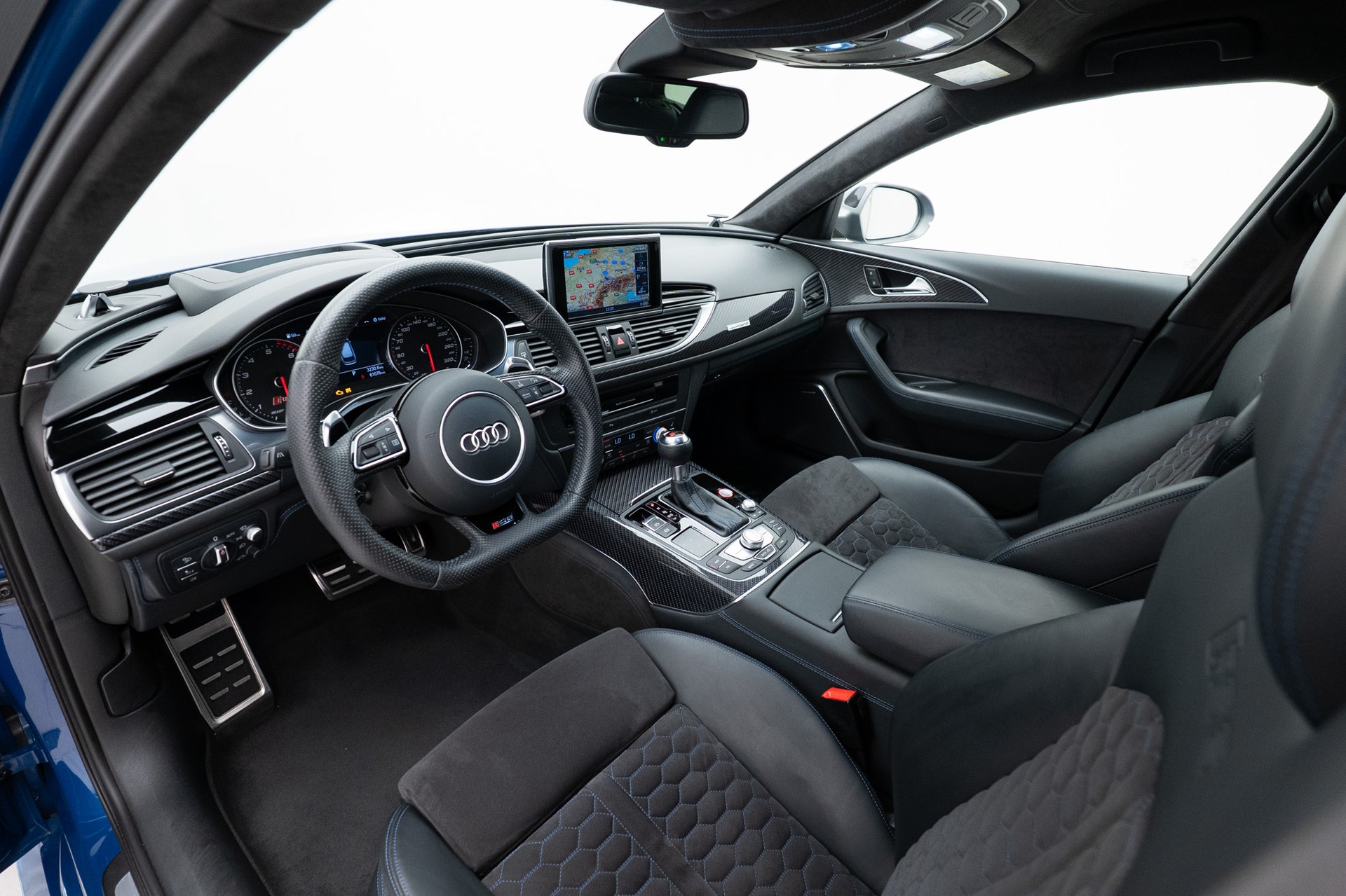 AUDI RS6 Avant 4.0 TFSI V8 performance quattro / Akrapovic-image-5