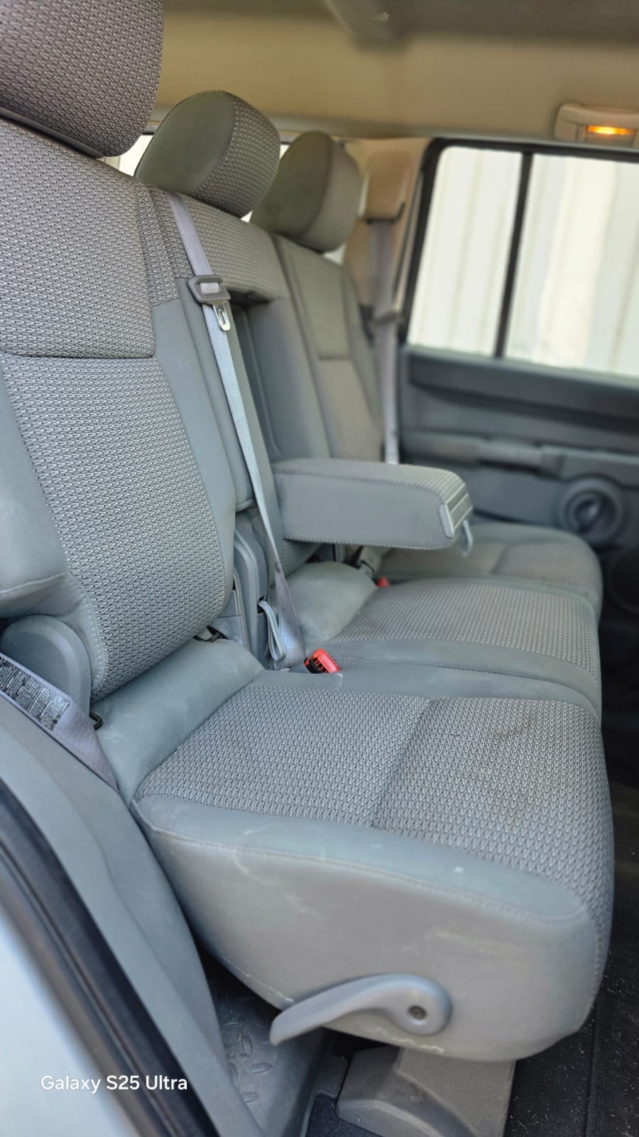 JEEP Commander 3.0 CRD Limited Automatic-image-8