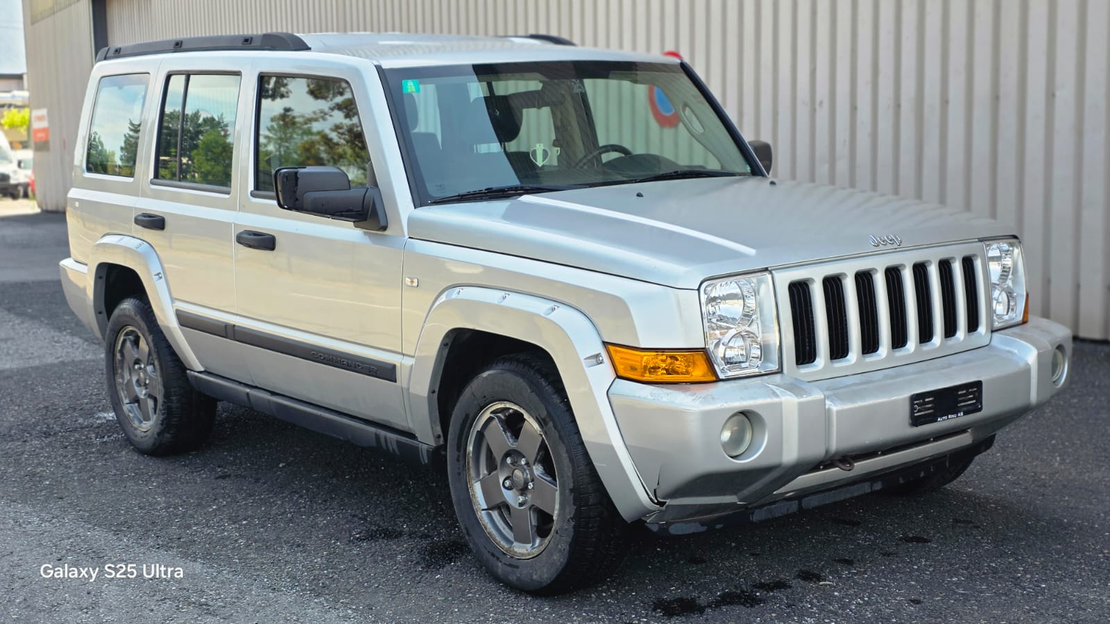JEEP Commander 3.0 CRD Limited Automatic-image-1
