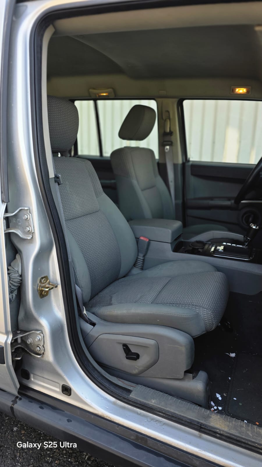 JEEP Commander 3.0 CRD Limited Automatic-image-9