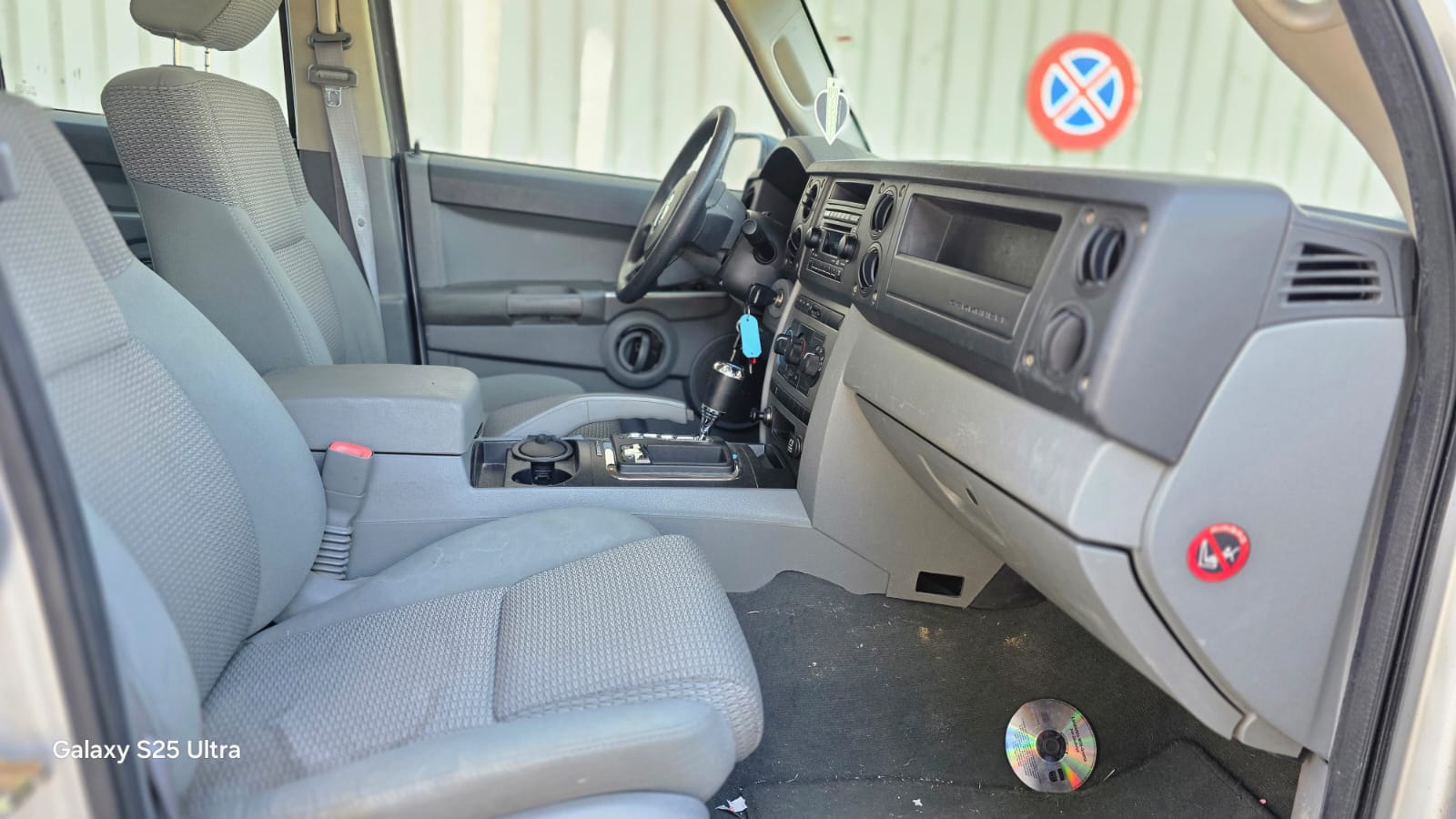 JEEP Commander 3.0 CRD Limited Automatic-image-10