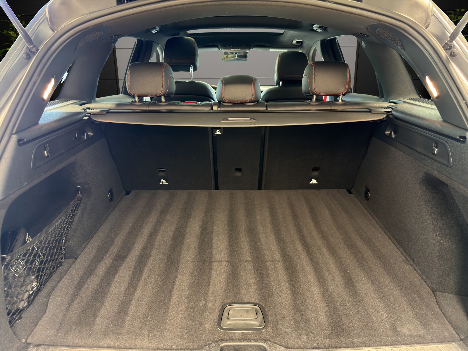 MERCEDES-BENZ GLC 300 AMG Line 4Matic-image-14