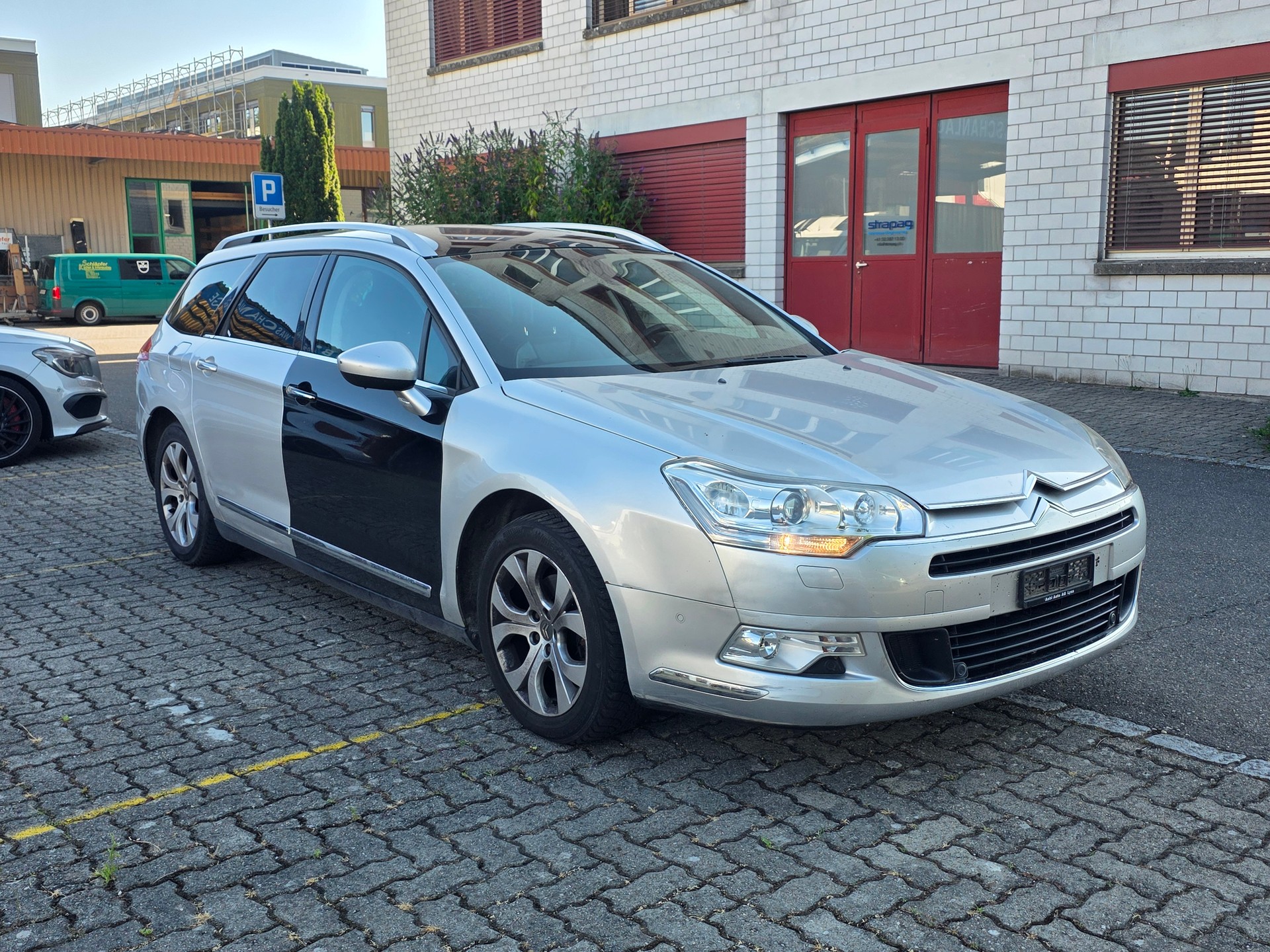 CITROEN C5 Tourer 2.0 HDi Exclusive Automatic-image-2