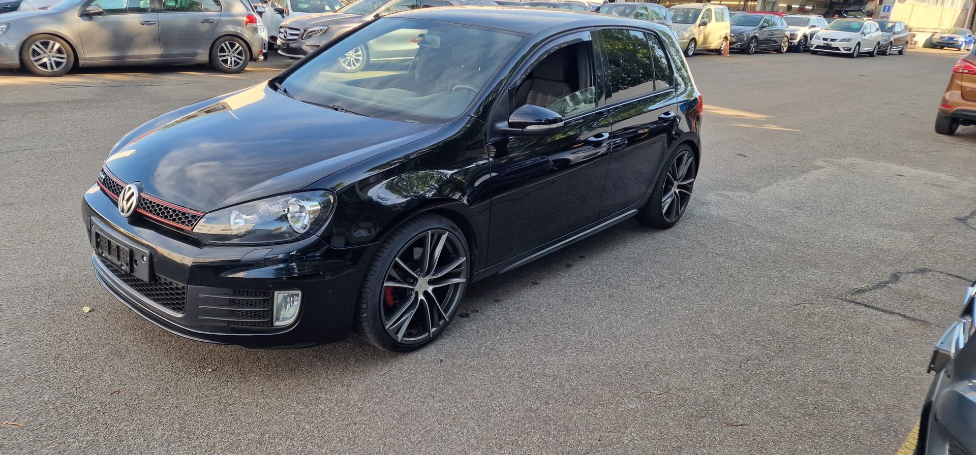 VW Golf 2.0 TSI GTI-image-0