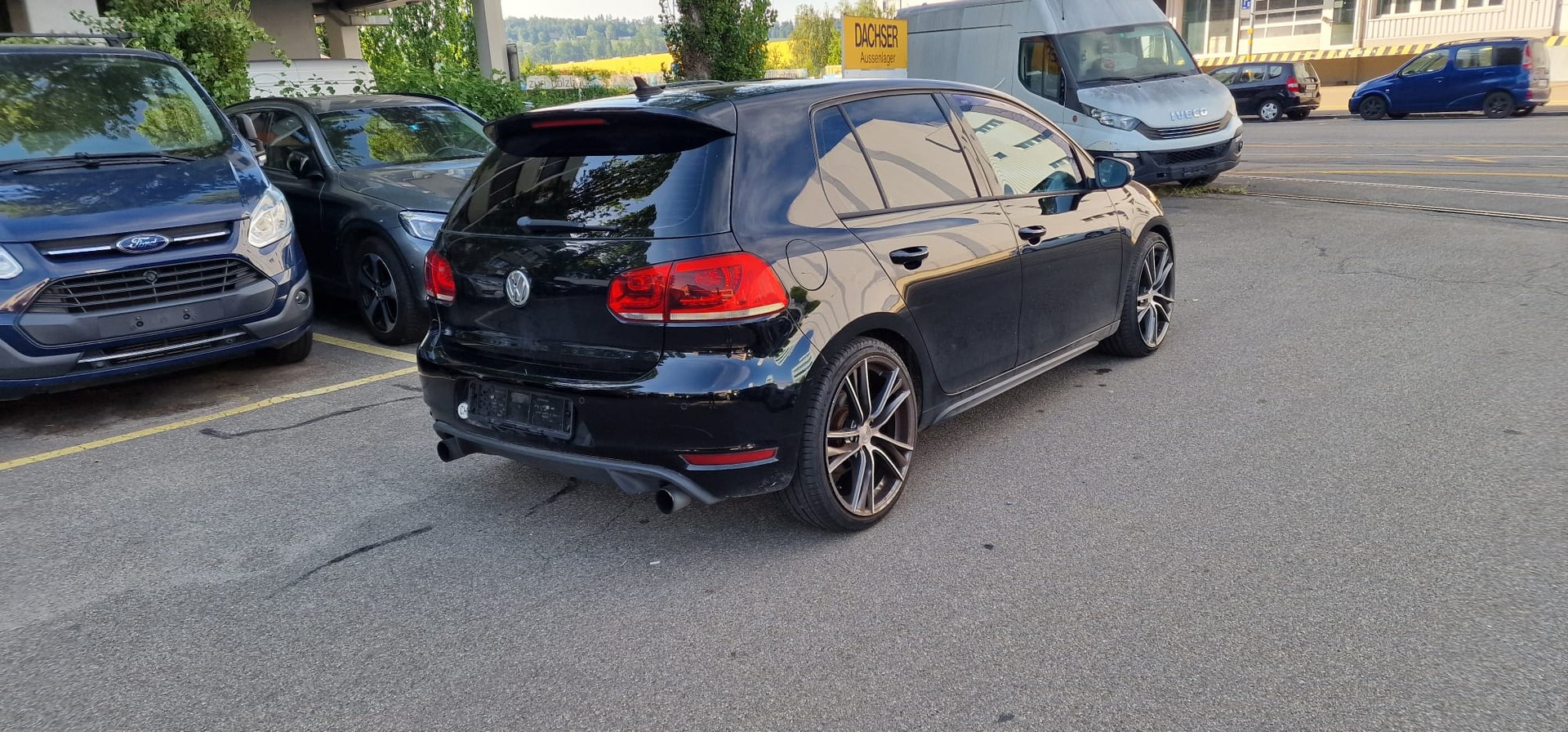 VW Golf 2.0 TSI GTI-image-2