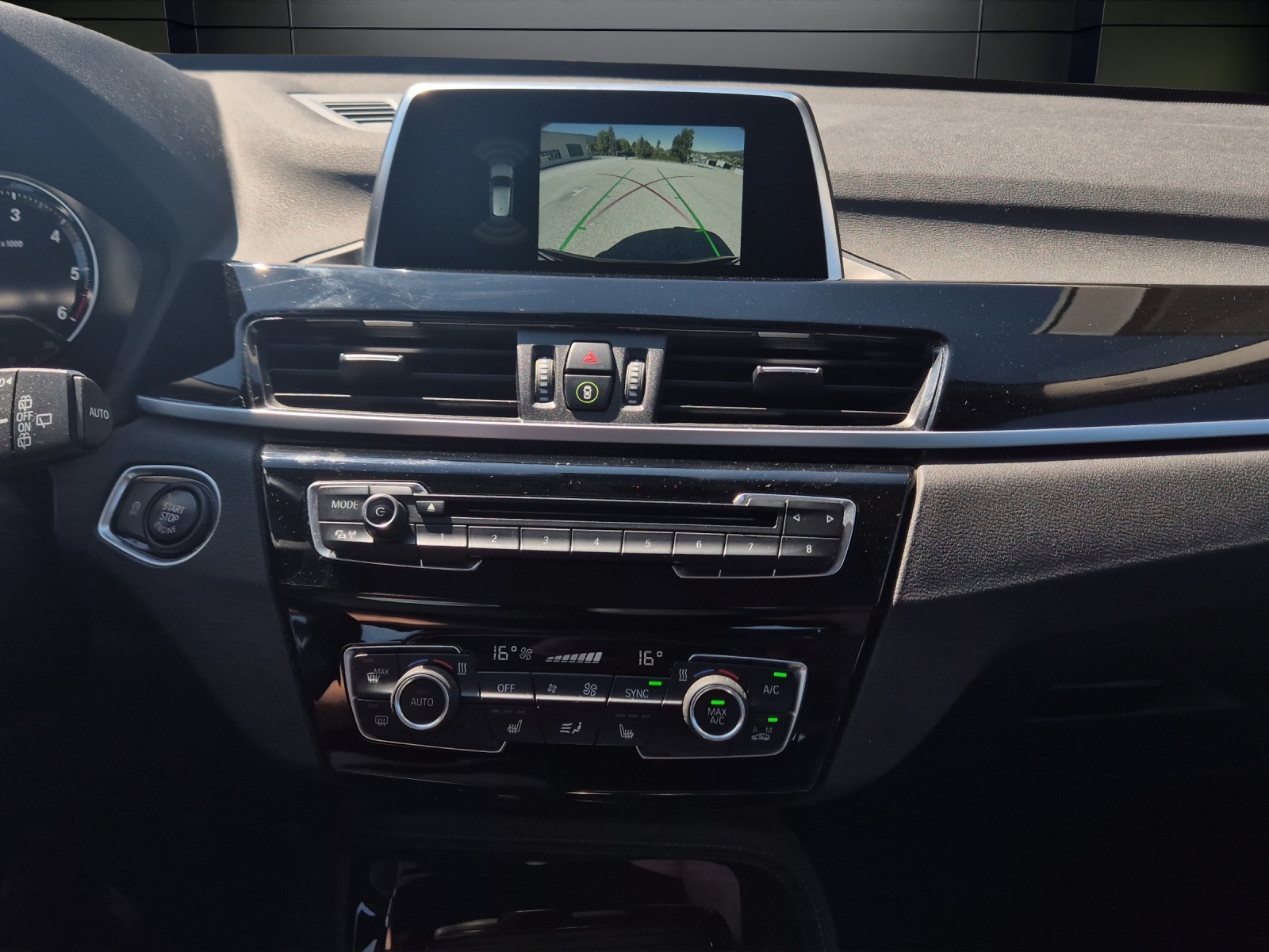 BMW X1 xDrive 18d Steptronic-image-9