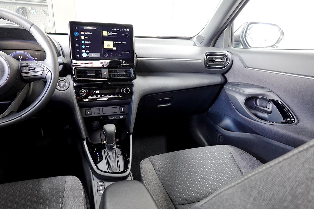 TOYOTA Yaris Cross 1.5 Trend e-CVT 130PS-image-9