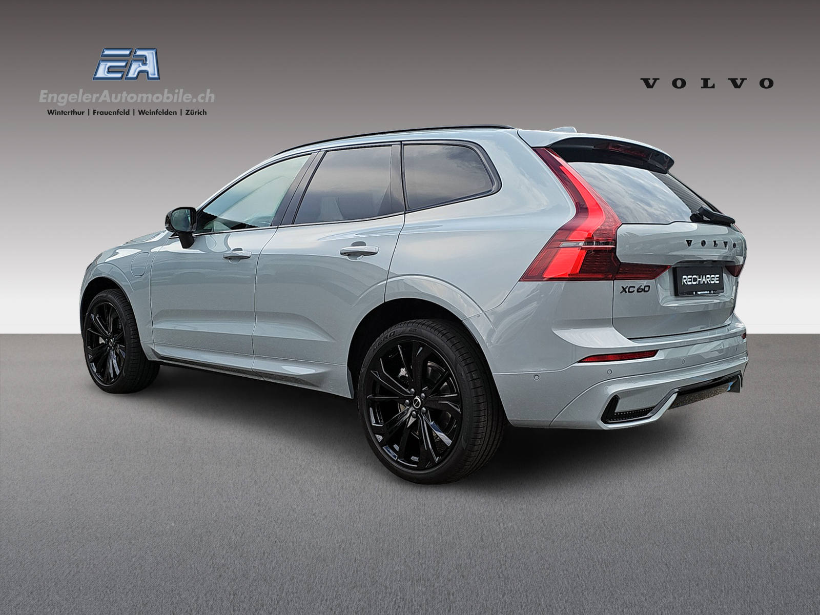 VOLVO XC60 T8 eAWD PluginHybrid Black Edition Geartronic-image-4