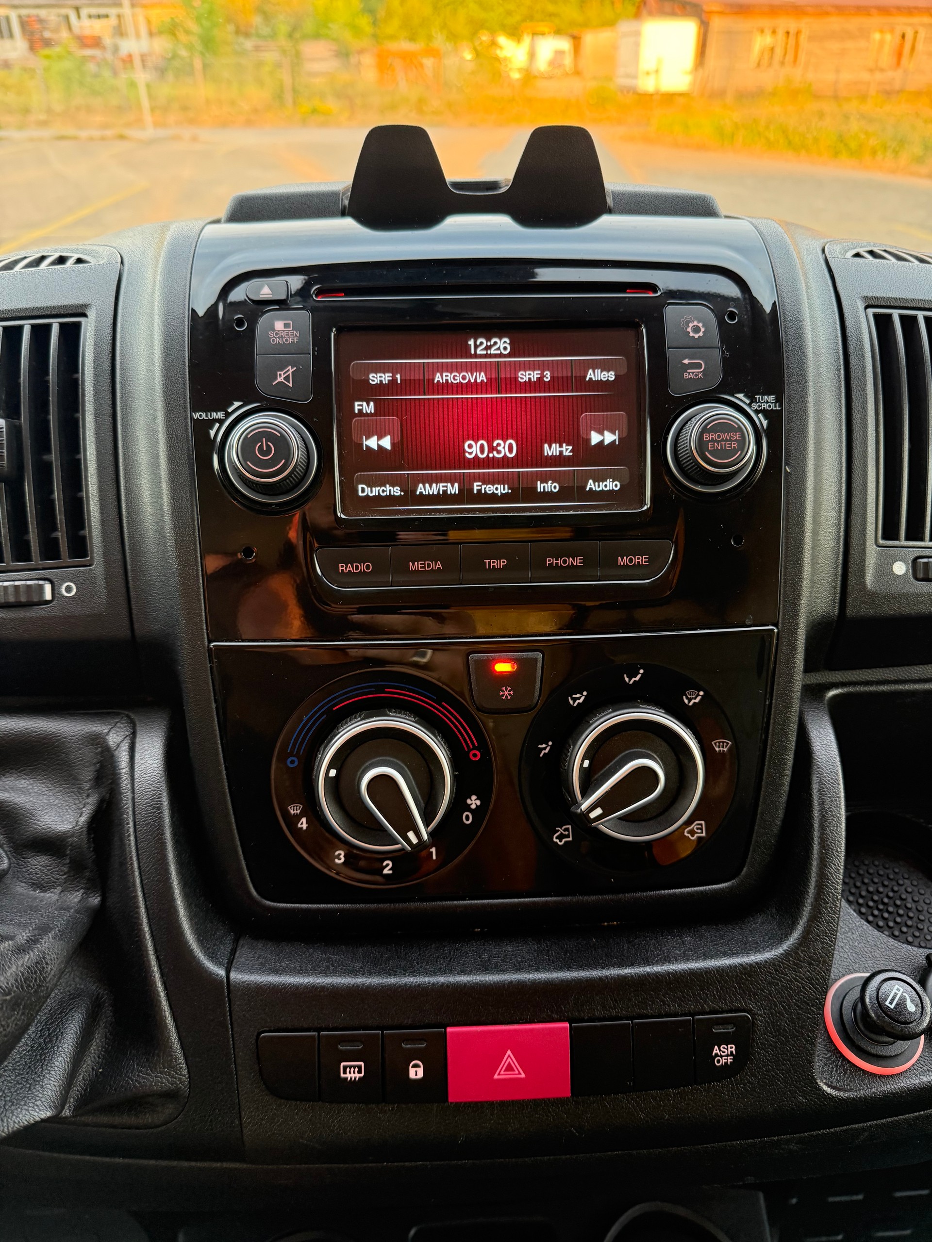 FIAT Ducato 33 2.3 MJ MIT KLIMA-image-8
