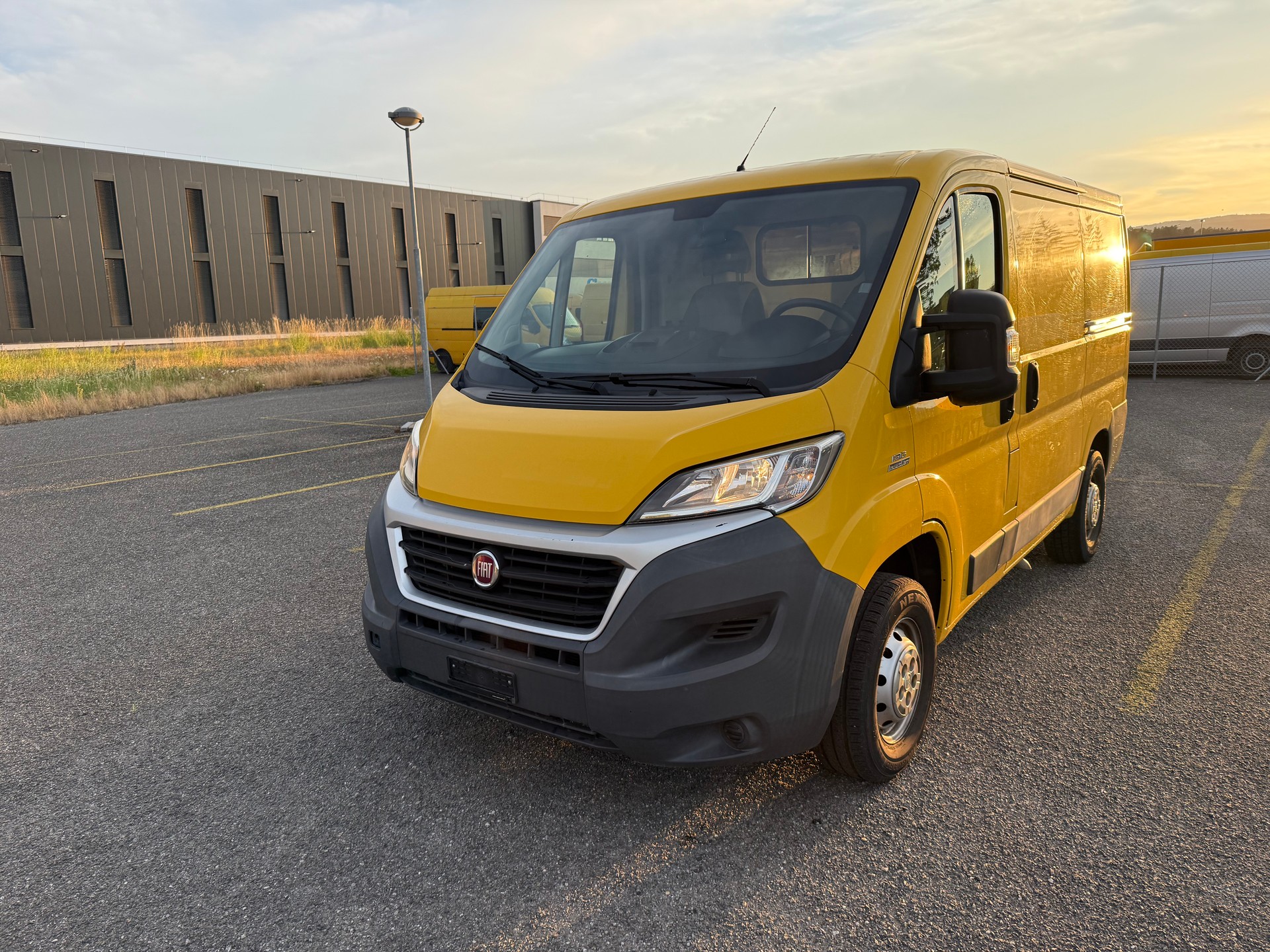 FIAT Ducato 33 2.3 MJ MIT KLIMA-image-0